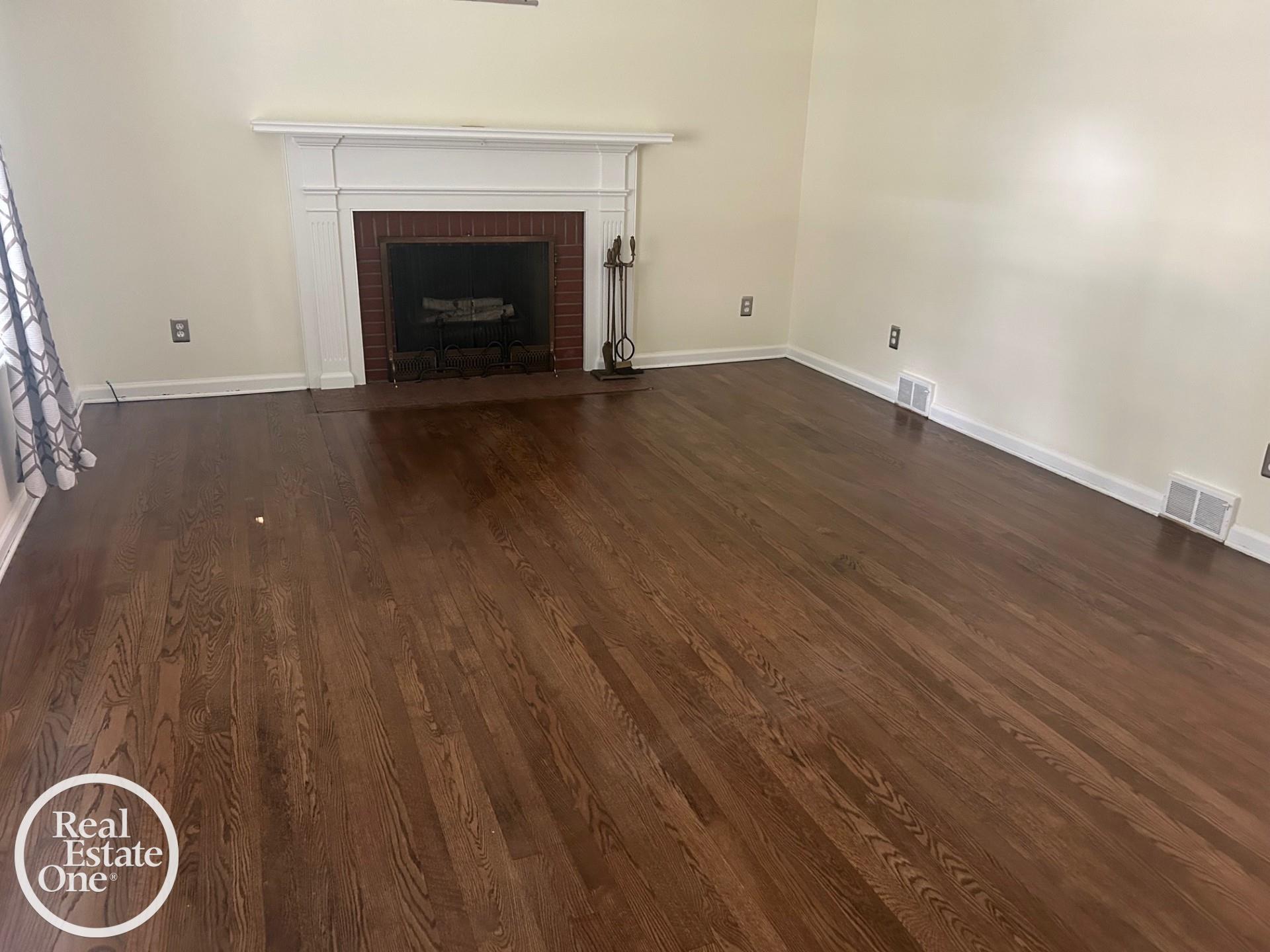 5th image of 463 Bournemouth Cir, Grosse Pointe Farms, MI 48236 | MLS# 50215019