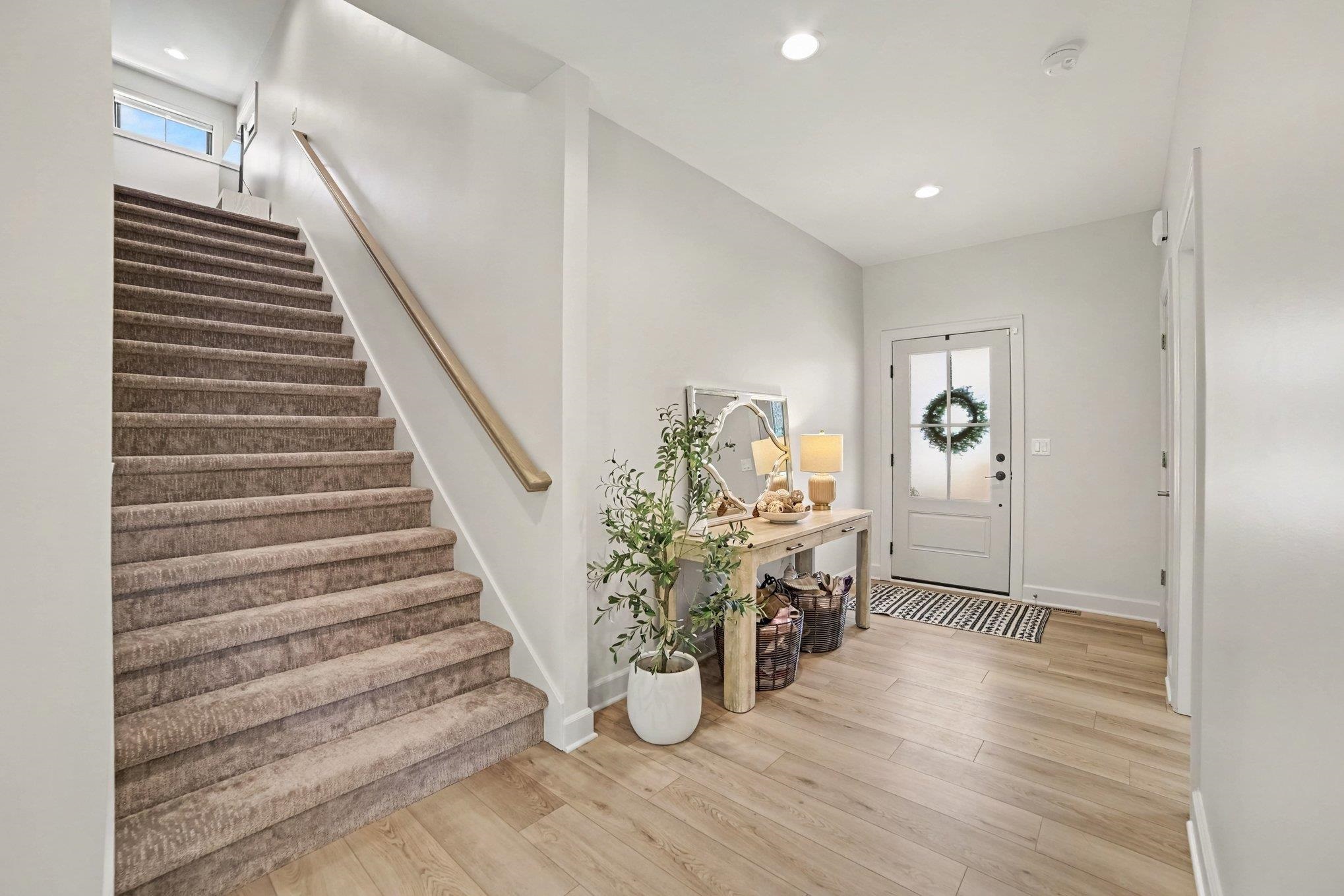 3rd image of 112 Brass Leaf Ct, Midland, MI 48642 | MLS# 50215073