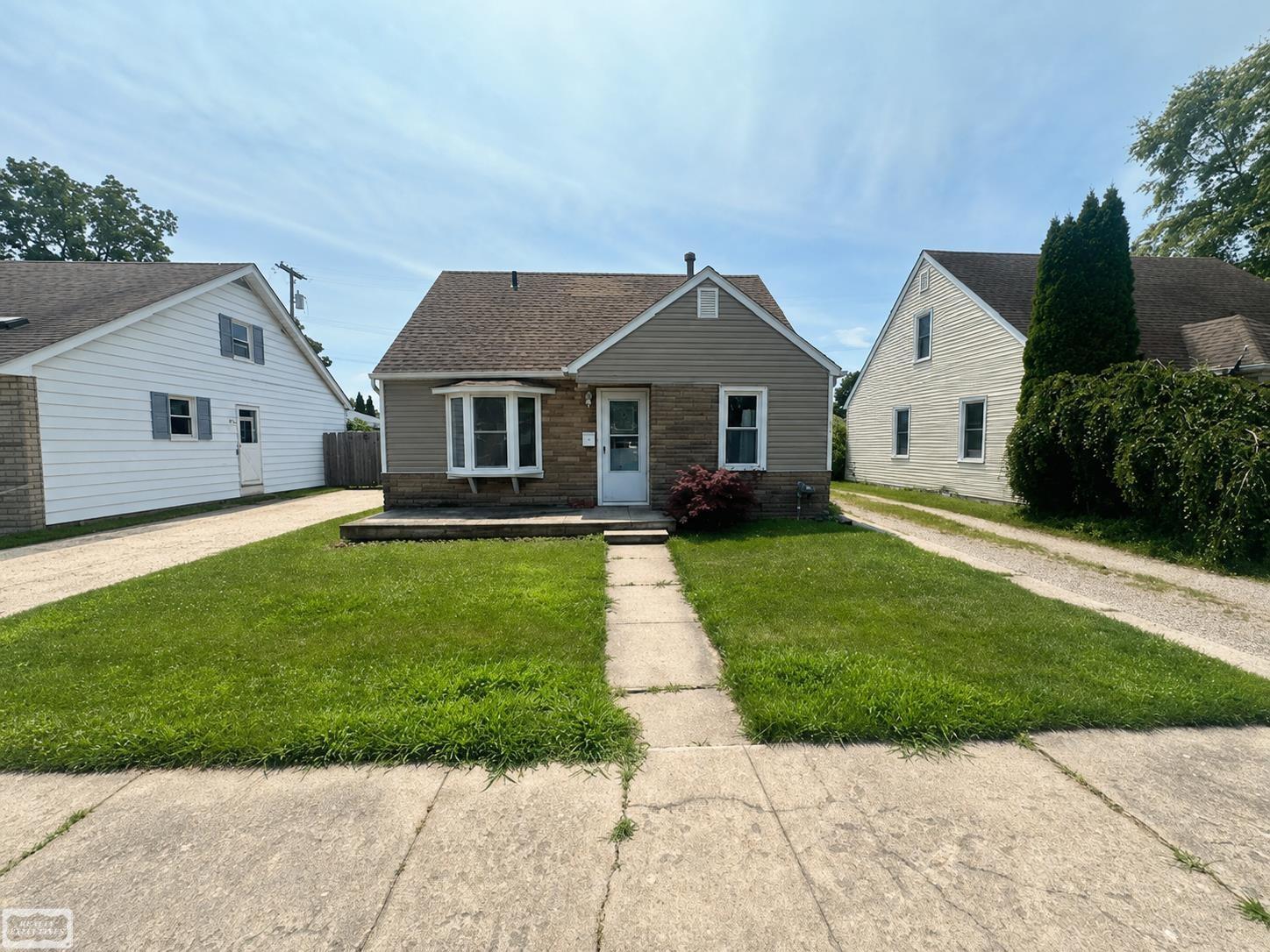 Homes for sale in Marine City, MI | 163 Ward St, Marine City, MI 48039 | MLS# 50215100