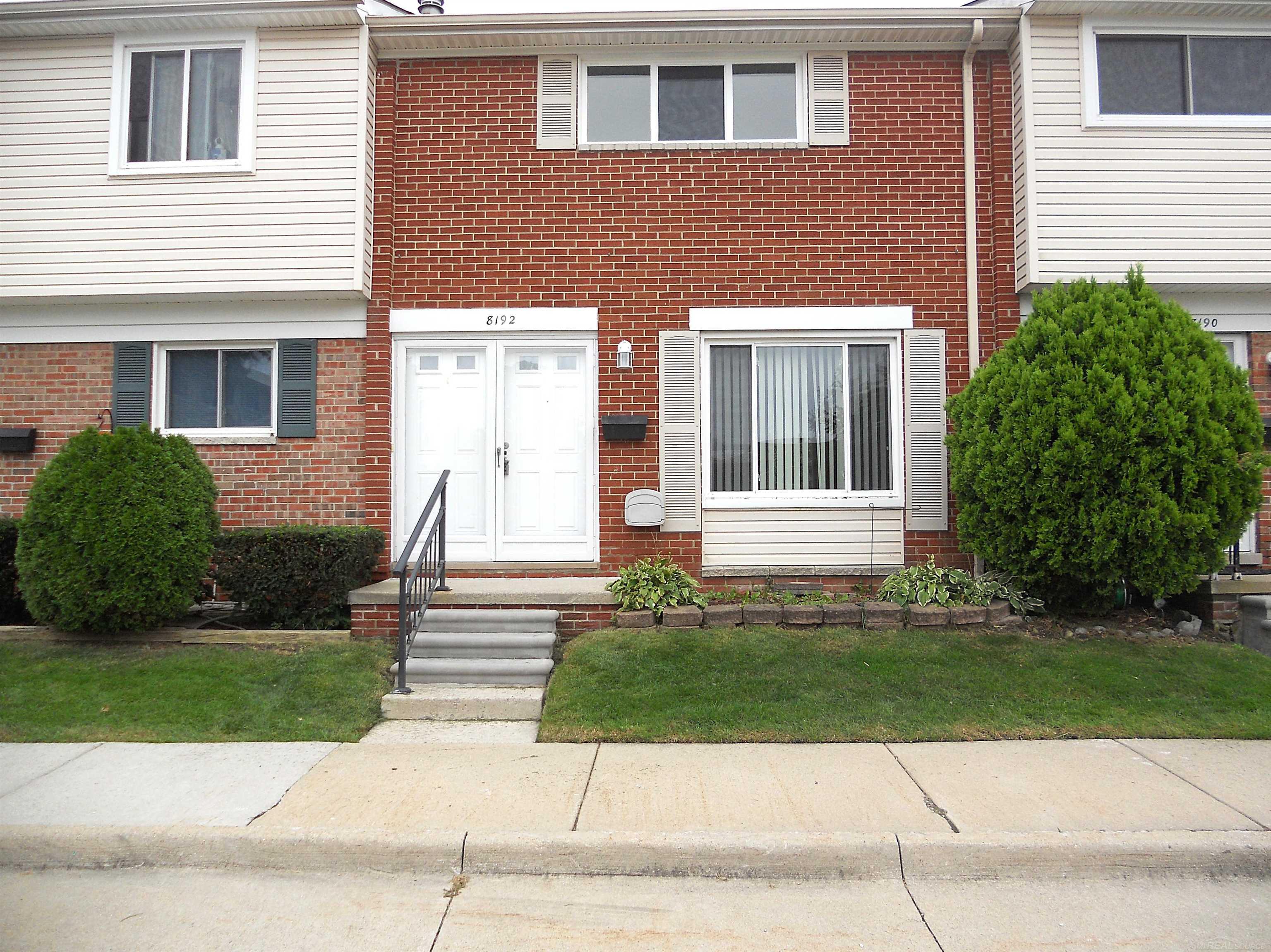 Listing Photo 34 - Condo for sale in 8192 Farnum Ave located at 8192 Farnum Ave, Warren, MI 48093 - Unit 8192 Farnum Ave