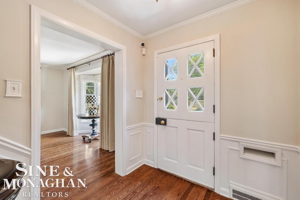 4th image of 370 Country Club Ln, Grosse Pointe Farms, MI 48236 | MLS# 50215108
