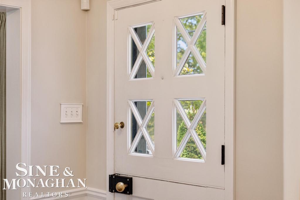 5th image of 370 Country Club Ln, Grosse Pointe Farms, MI 48236 | MLS# 50215108