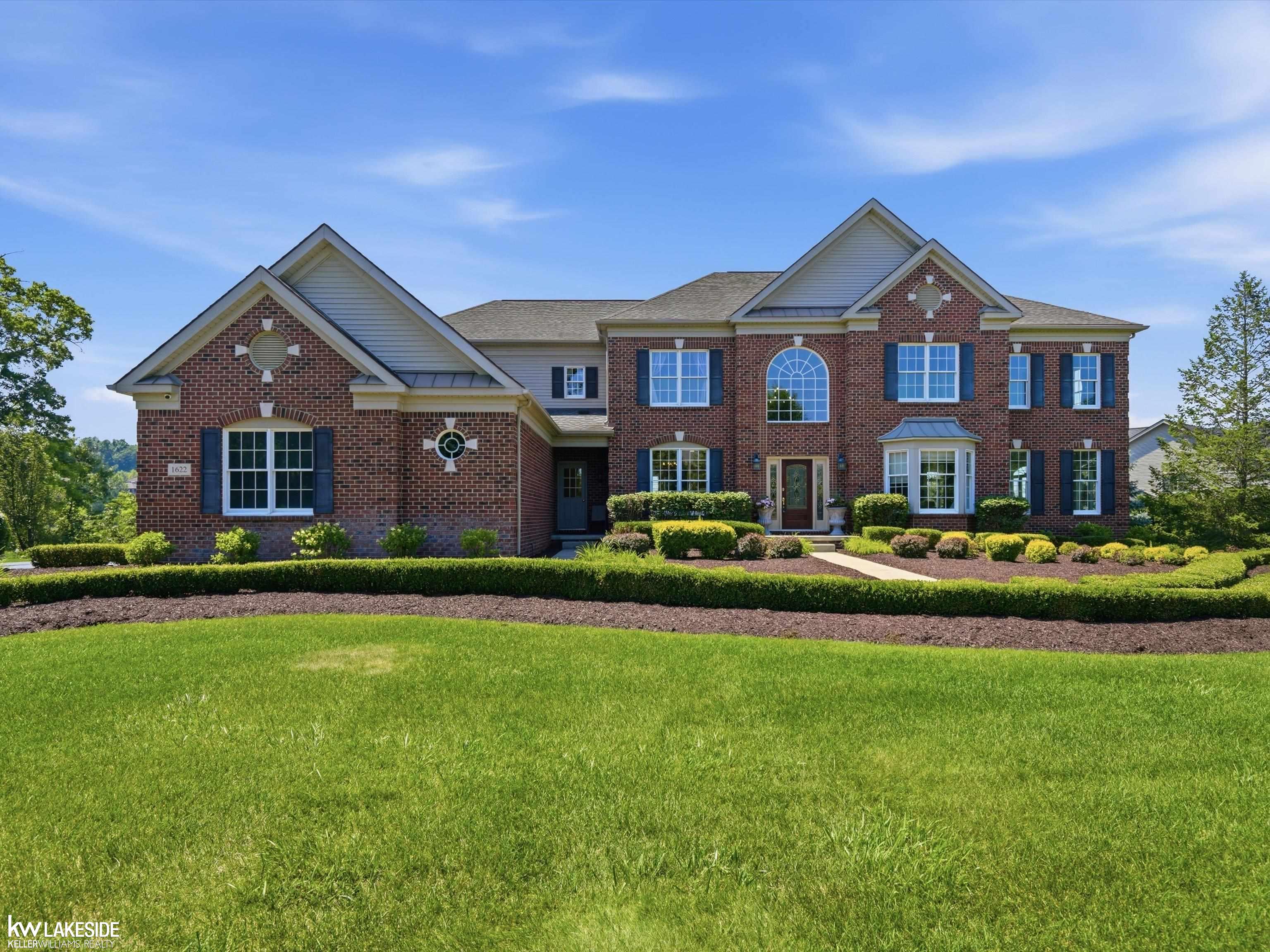 2nd image of 1622 Hunters Lake Dr, Milford, MI 48380 | MLS# 50215170