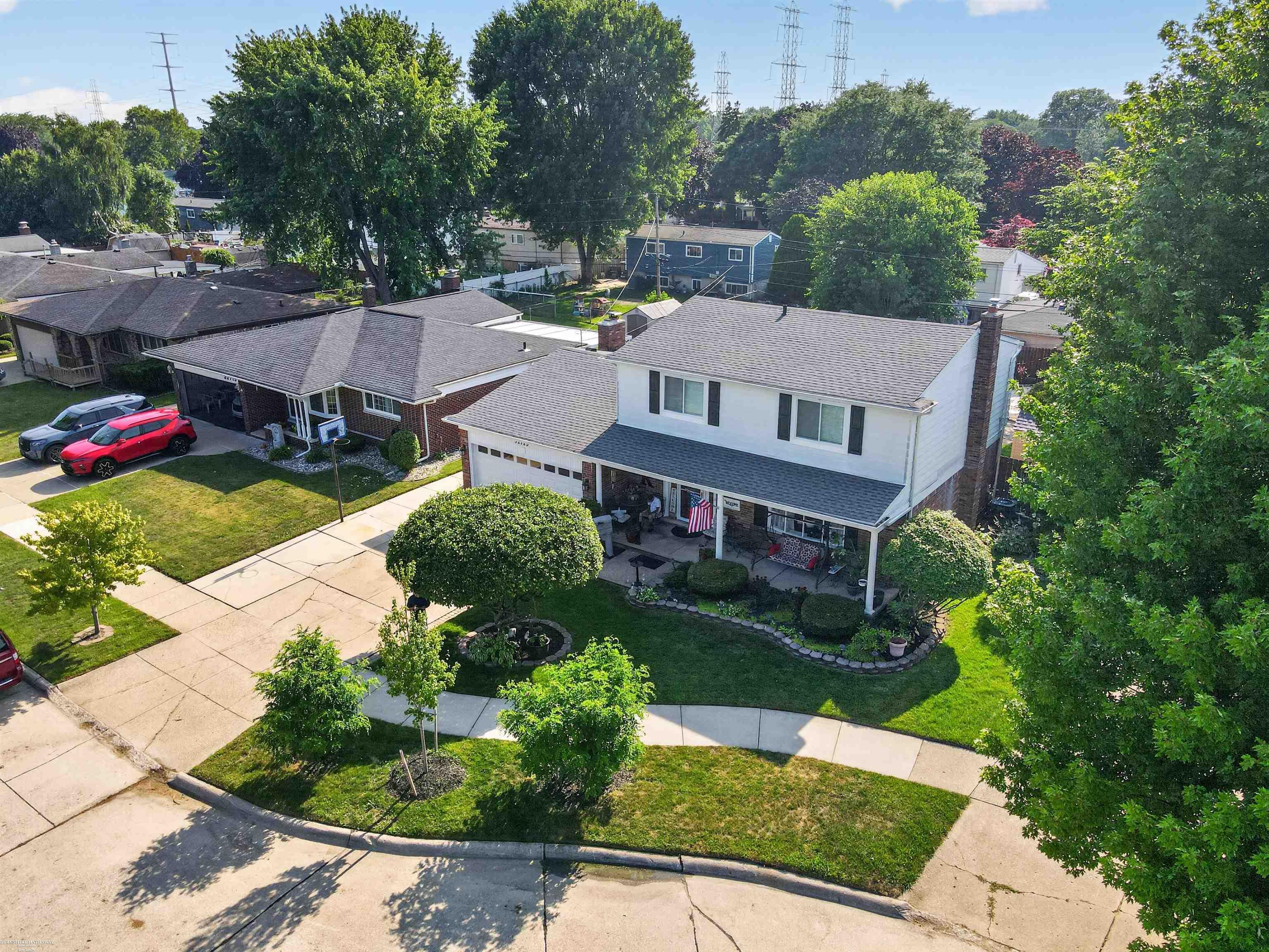 2nd image of 32725 Rugby Dr, Warren, MI 48088 | MLS# 58050215184