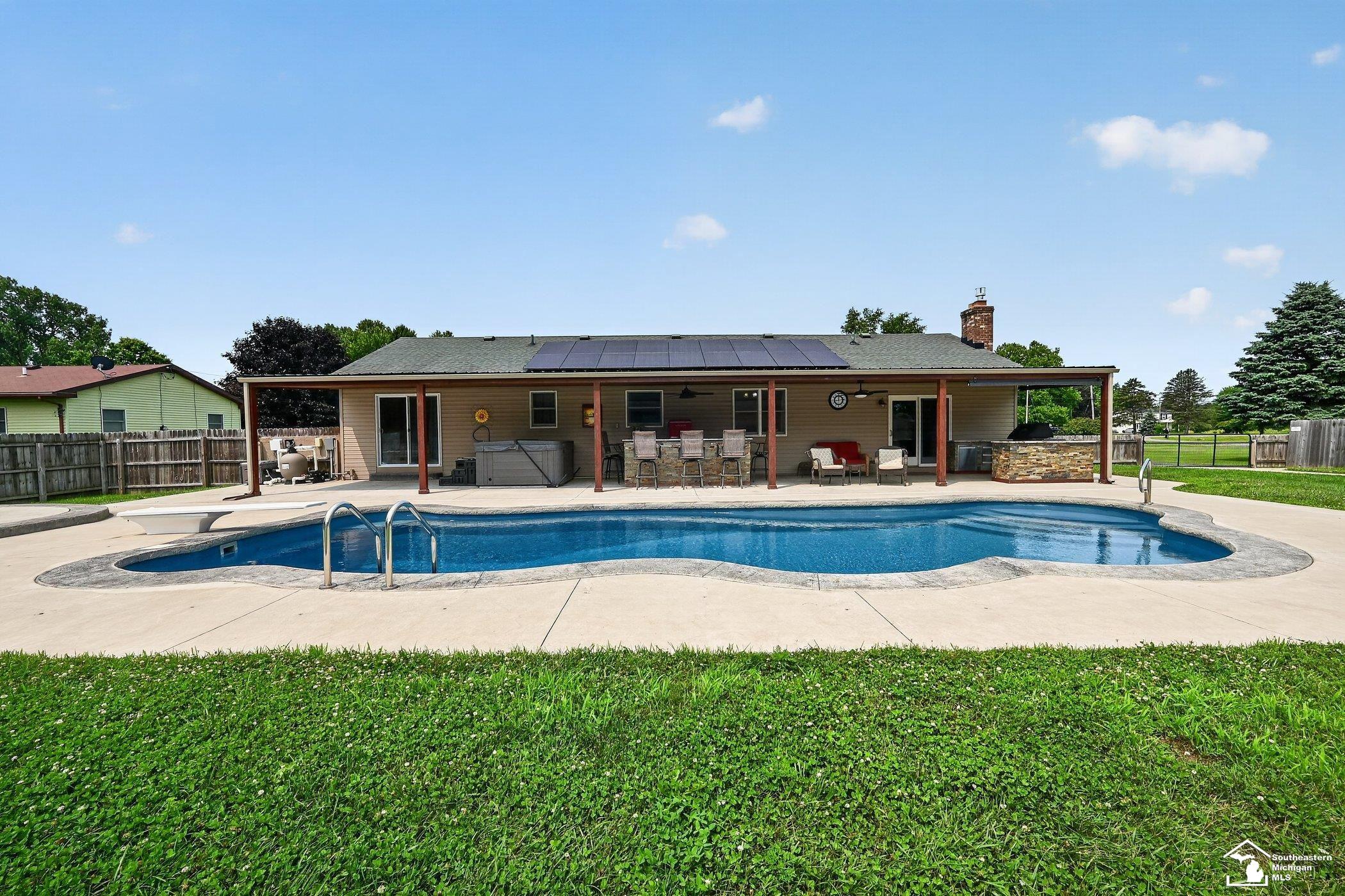2nd image of 9858 Douglas Rd, Temperance, MI 48182 | MLS# 50215281