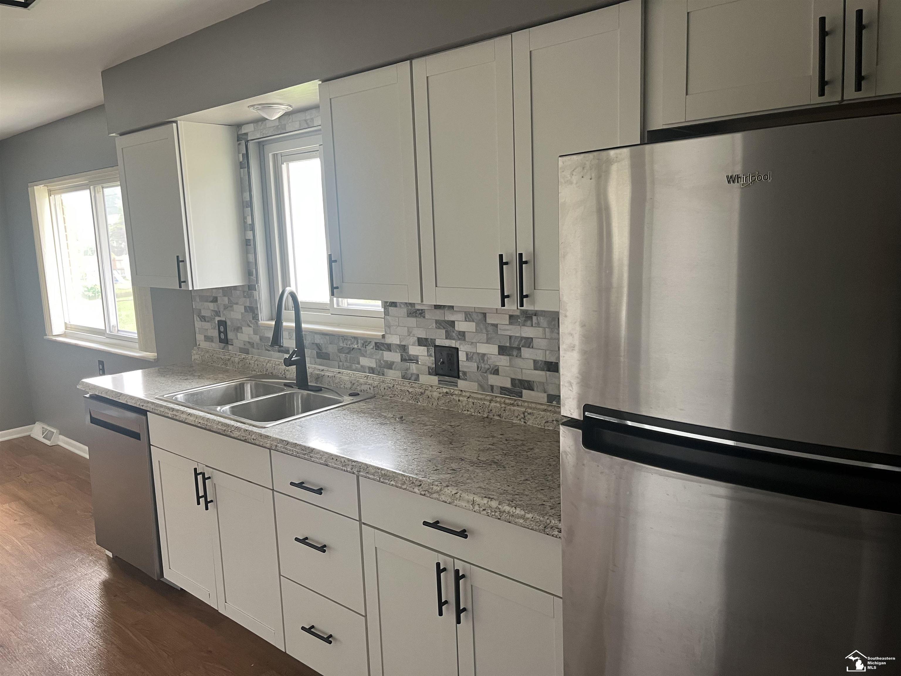 Photo 3 of Single family home for sale at 901 Huber Dr, Monroe, MI 48162 | MLS# 57050215310 | Listing updated on 2026-10-07