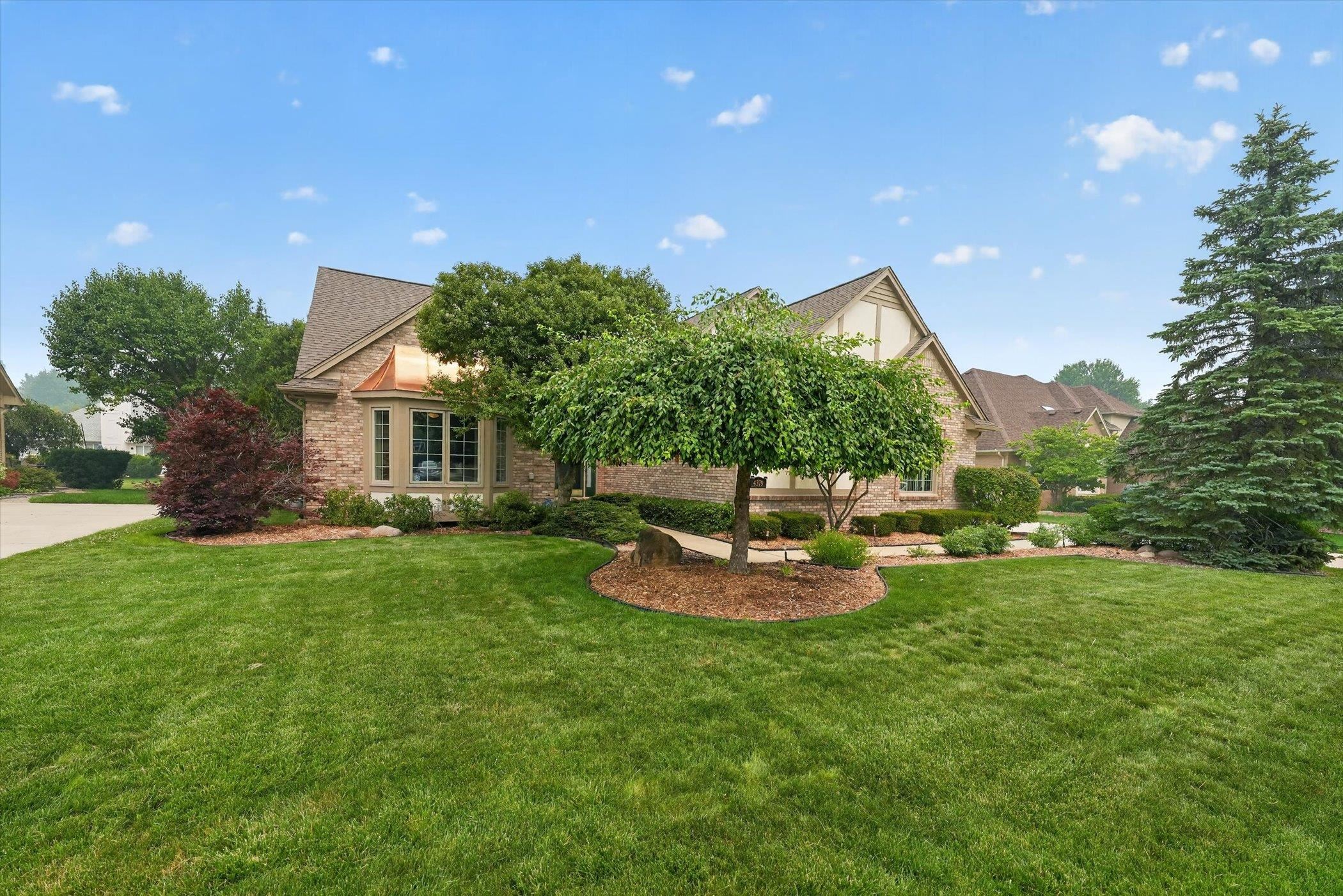 2nd image of 4379 Chablis Dr, Sterling Heights, MI 48314 | MLS# 50215326