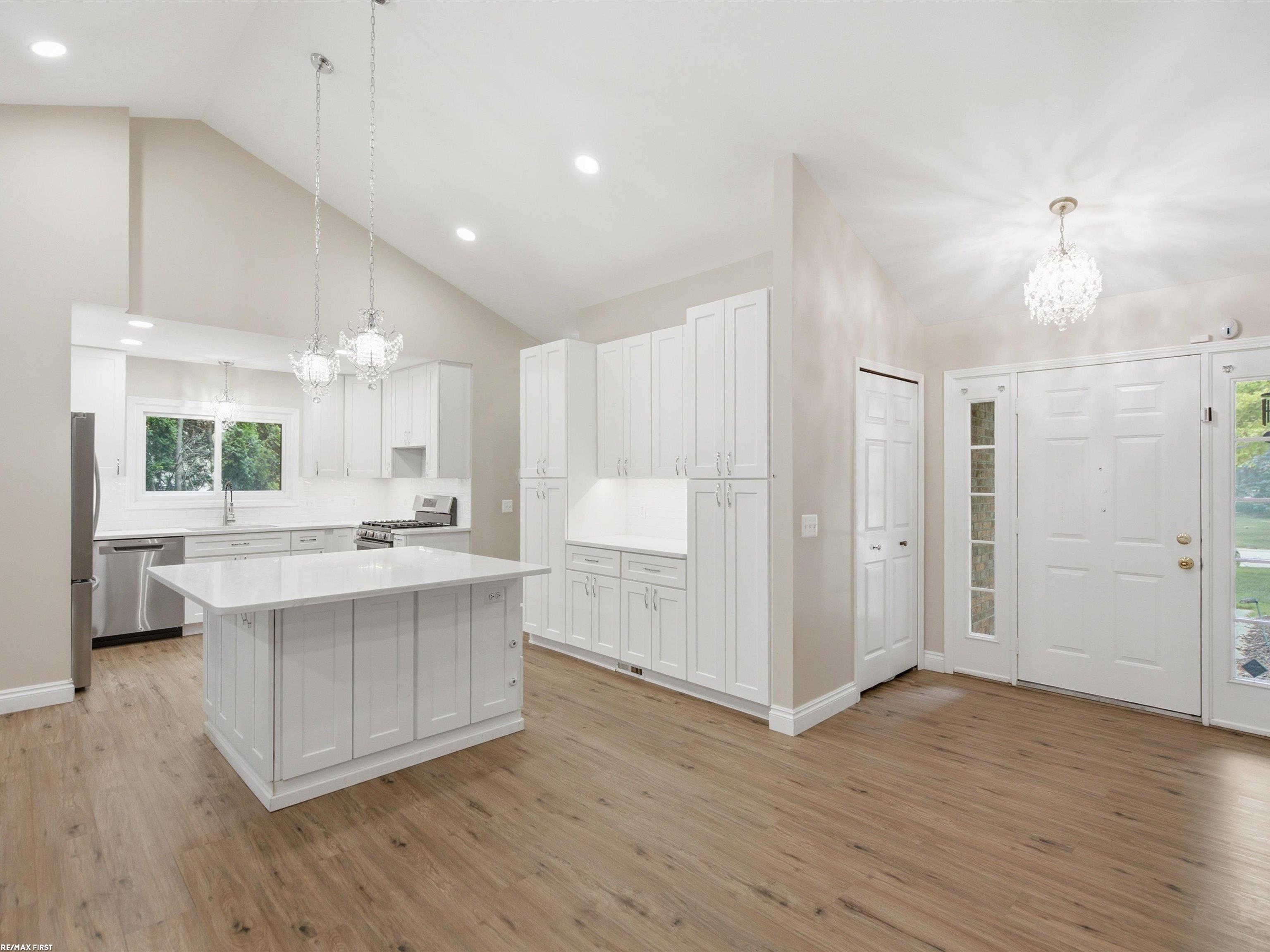 4th image of 3436 Vardon Dr, Rochester Hills, MI 48307 | MLS# 50215333