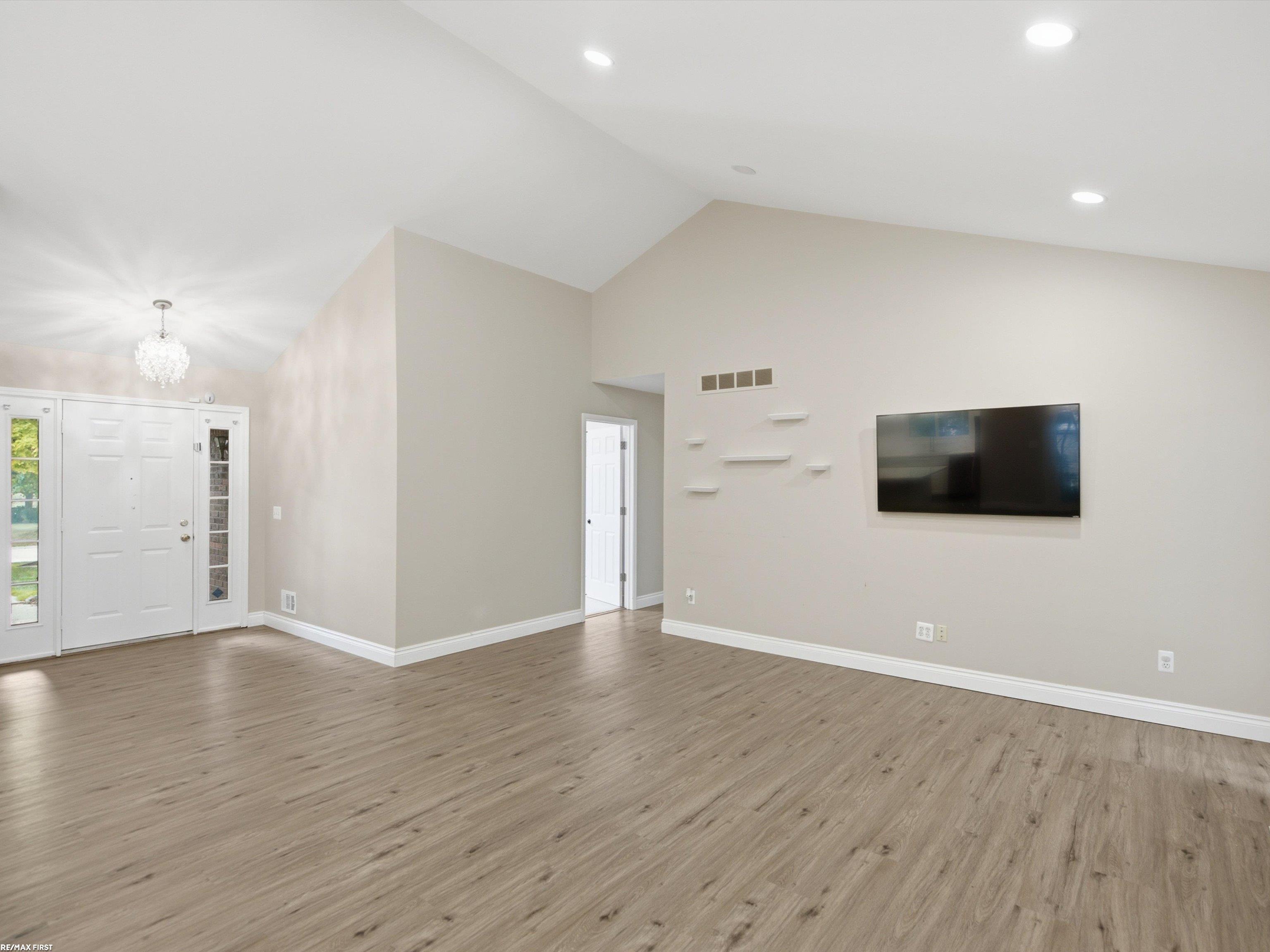 5th image of 3436 Vardon Dr, Rochester Hills, MI 48307 | MLS# 50215333