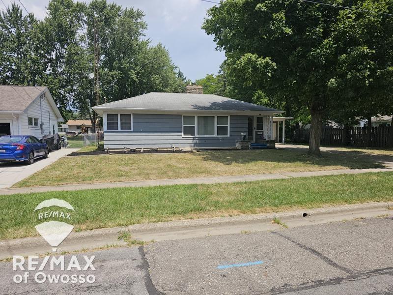 Photo 2 of Single family home for sale at 519 Moore St, Owosso, MI 48867 | MLS# 60050215423 | Listing updated on 2026-09-28