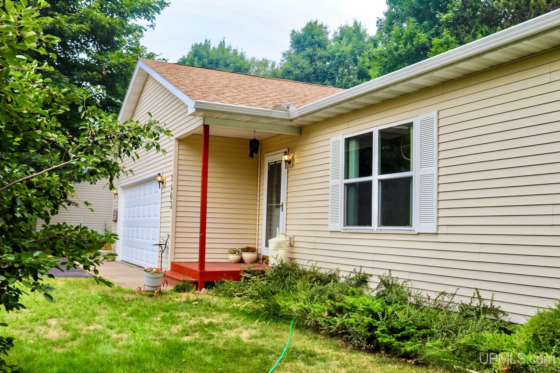Homes for sale in Hancock, MI | 1403 N Elevation St, Hancock, MI 49930 | MLS# 50215427