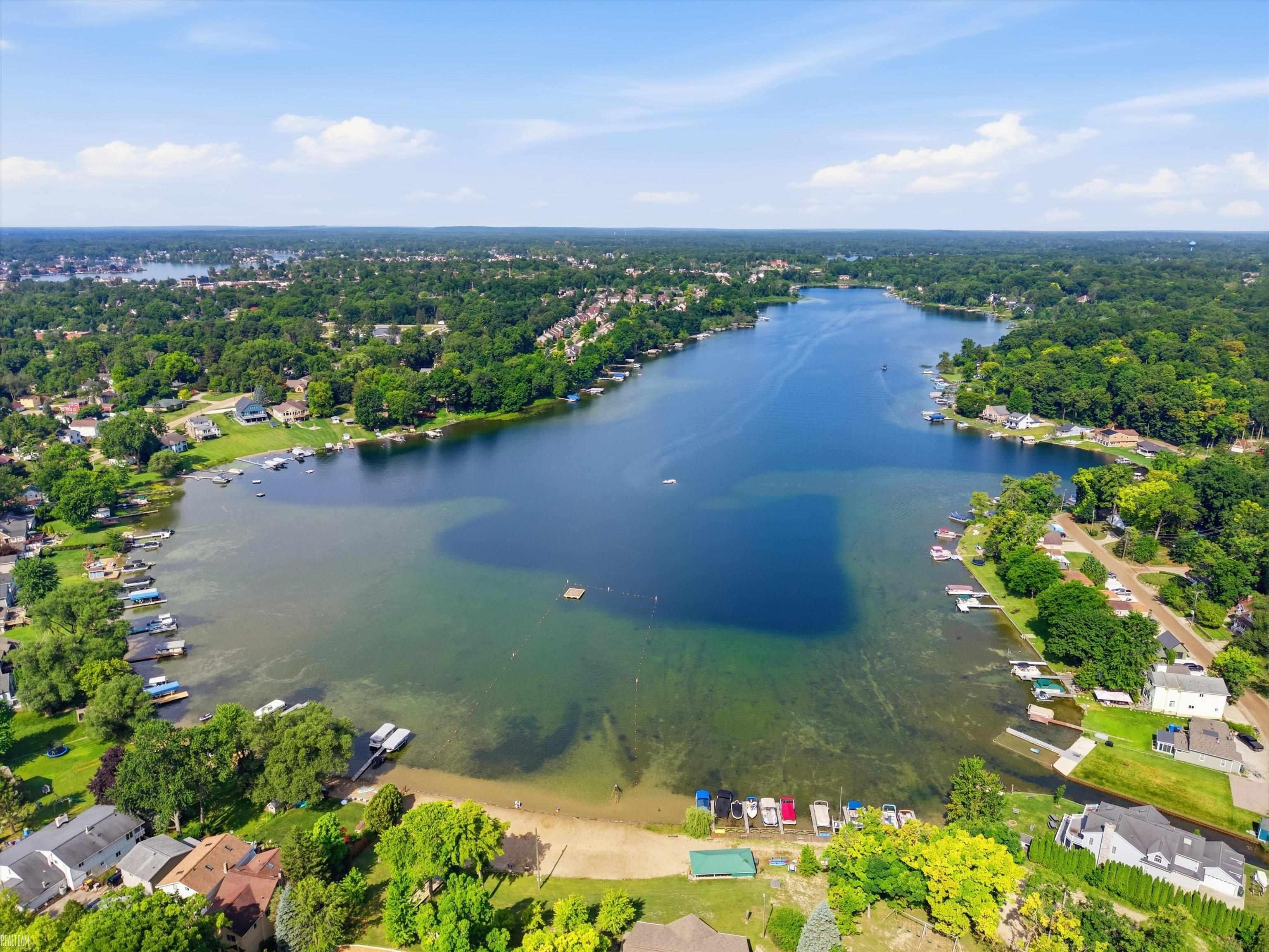 2nd image of 715 N Conklin Rd, Lake Orion, MI 48362 | MLS# 50215483