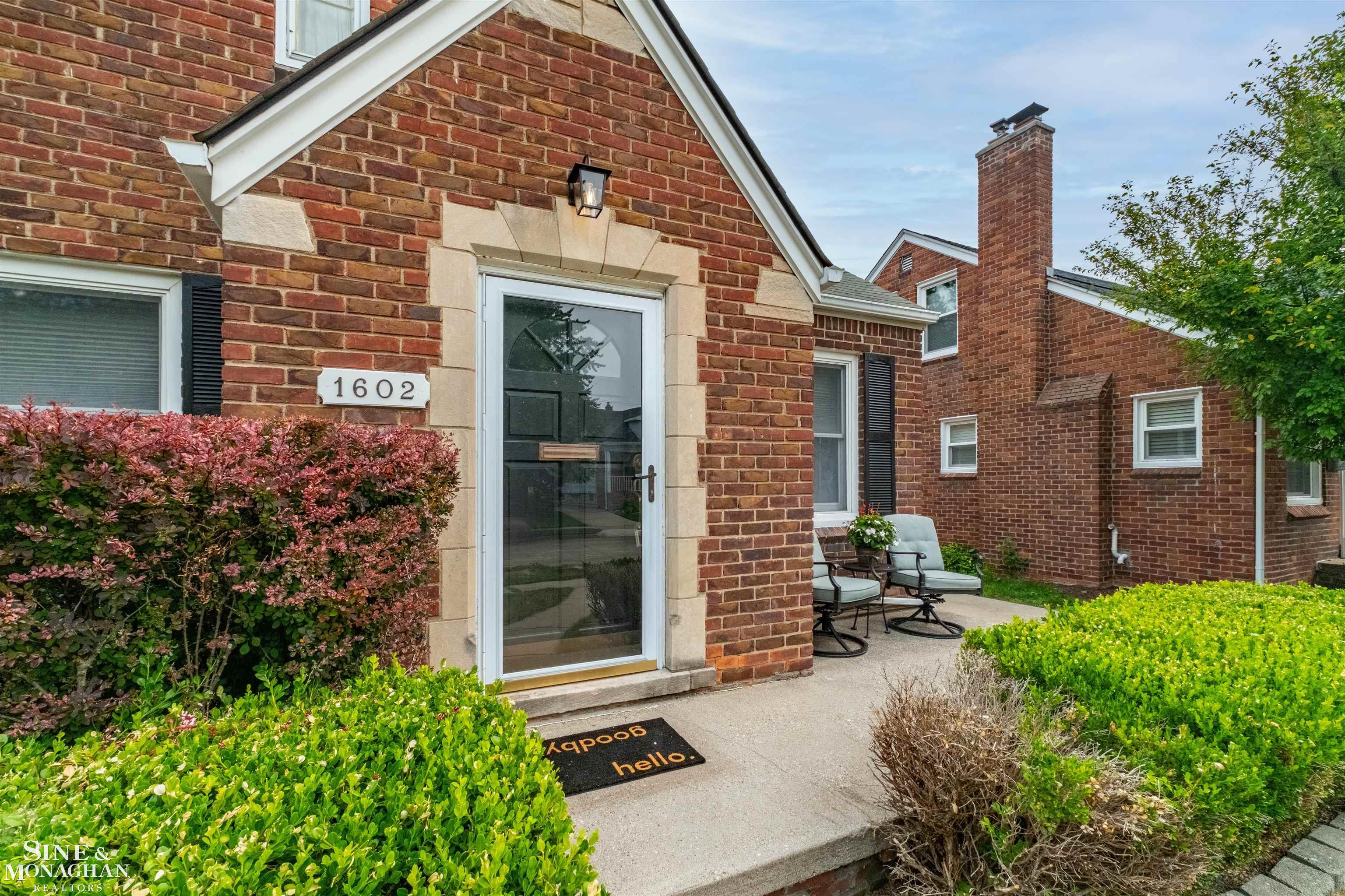 2nd image of 1602 Anita Ave, Grosse Pointe Woods, MI 48236 | MLS# 50215484