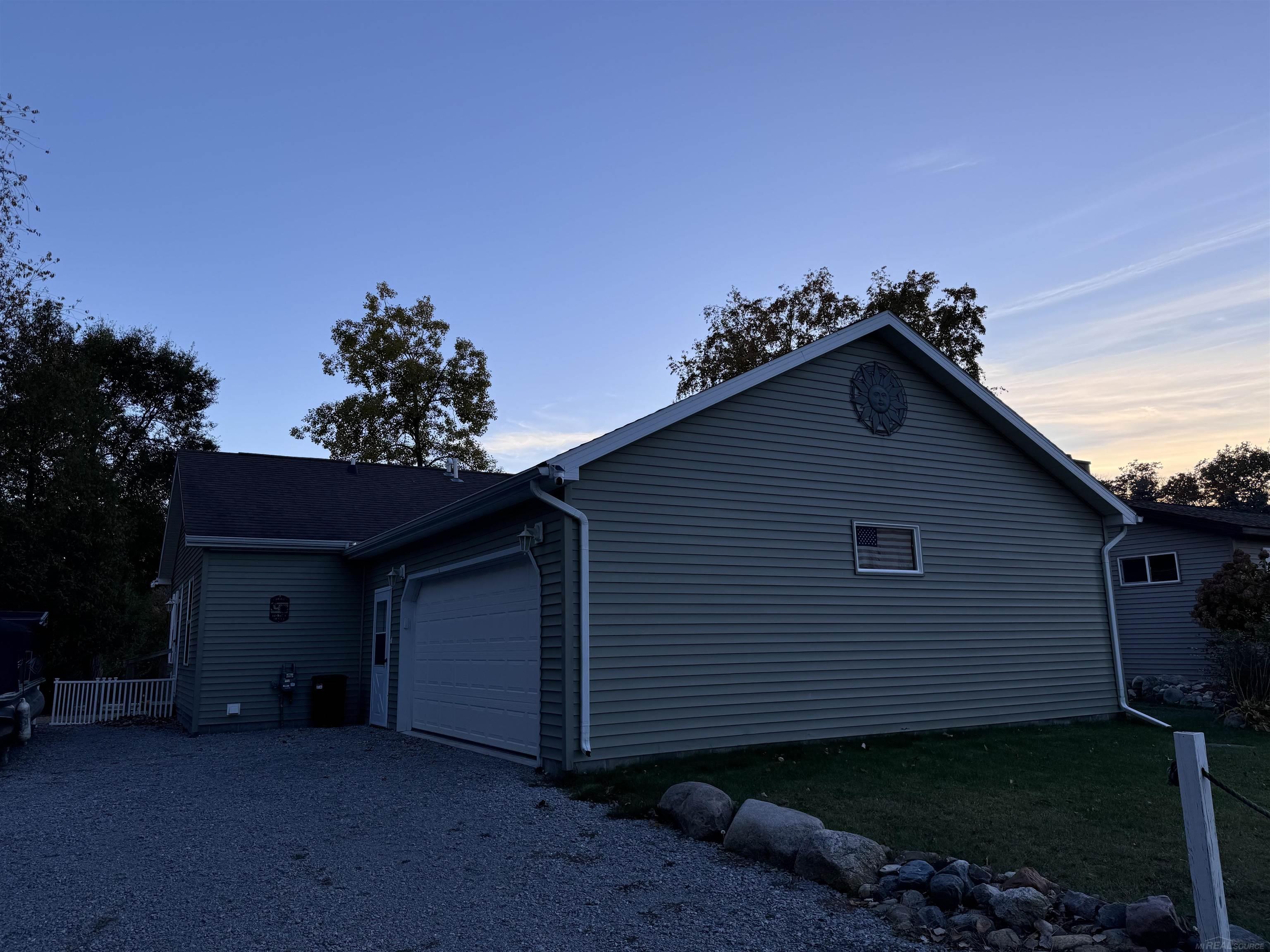 4th image of 3152 Brier Ln, Farwell, MI 48622 | MLS# 50215514