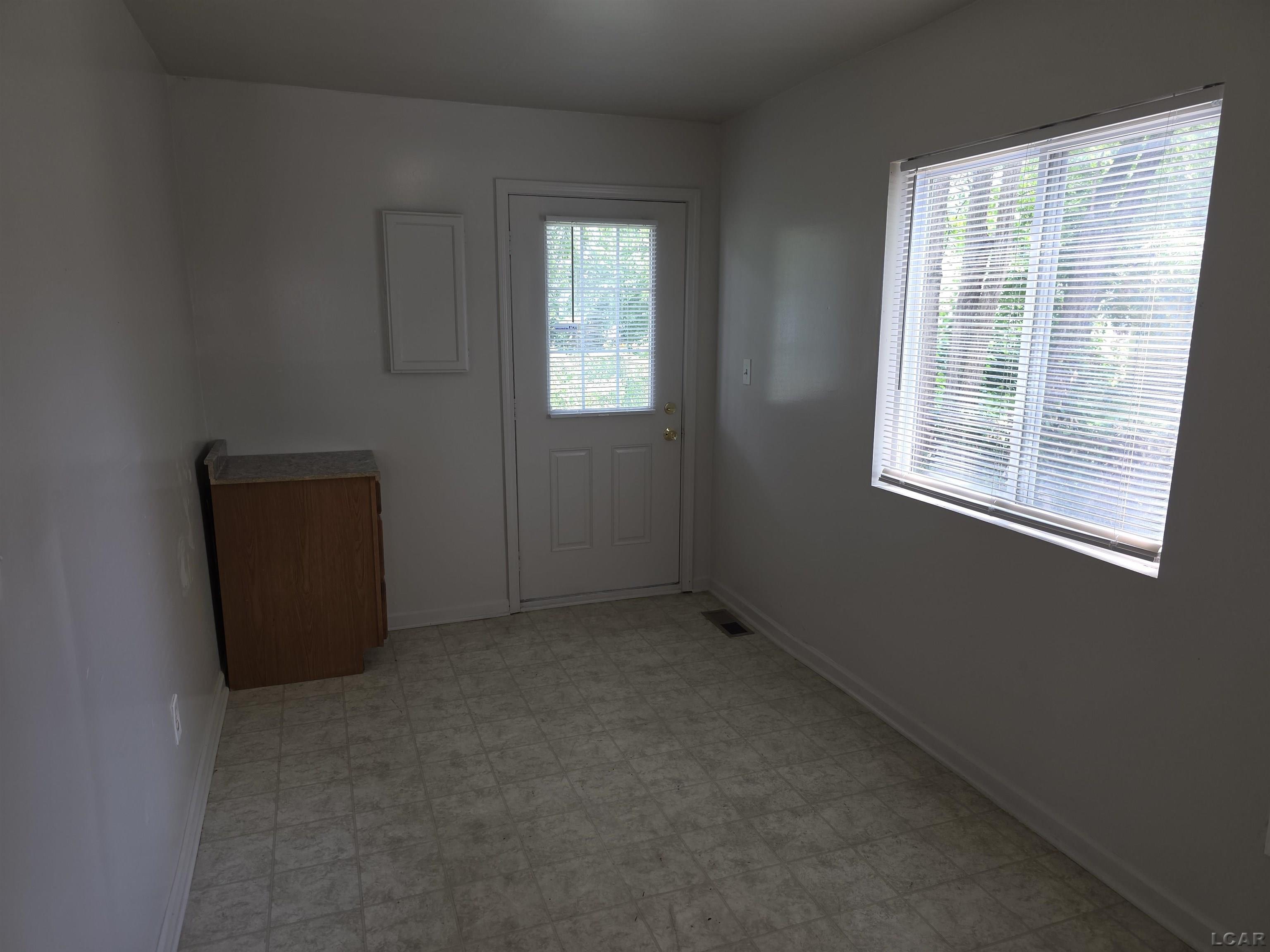 4th image of 23626 Stewart Ave, Warren, MI 48089 | MLS# 50215538