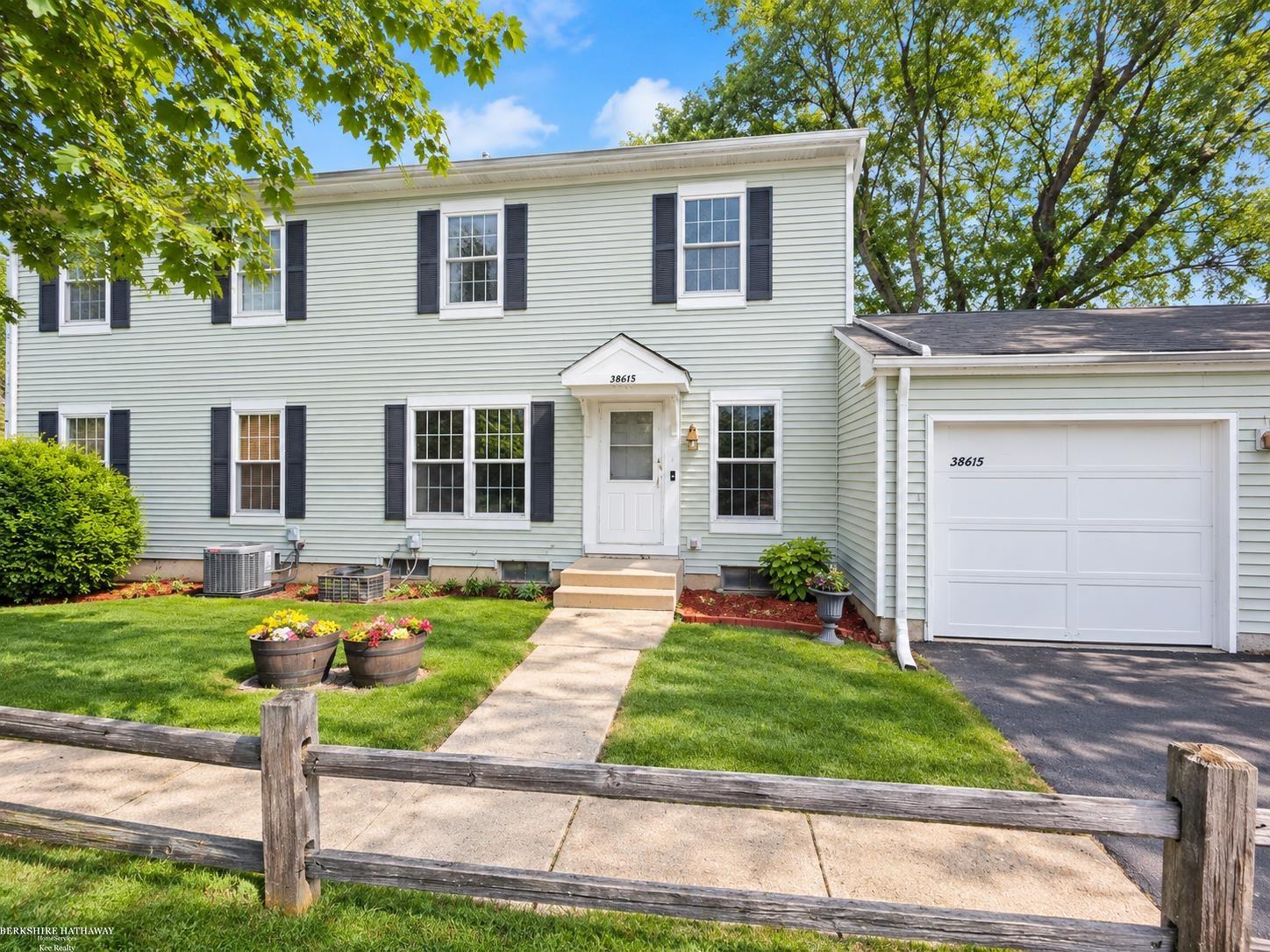 Photo 1 of Condo for sale at 38615 Diamond Head Ct, Clinton Township, MI 48038 | MLS# 58050215548 | Listing updated on 2026-09-16