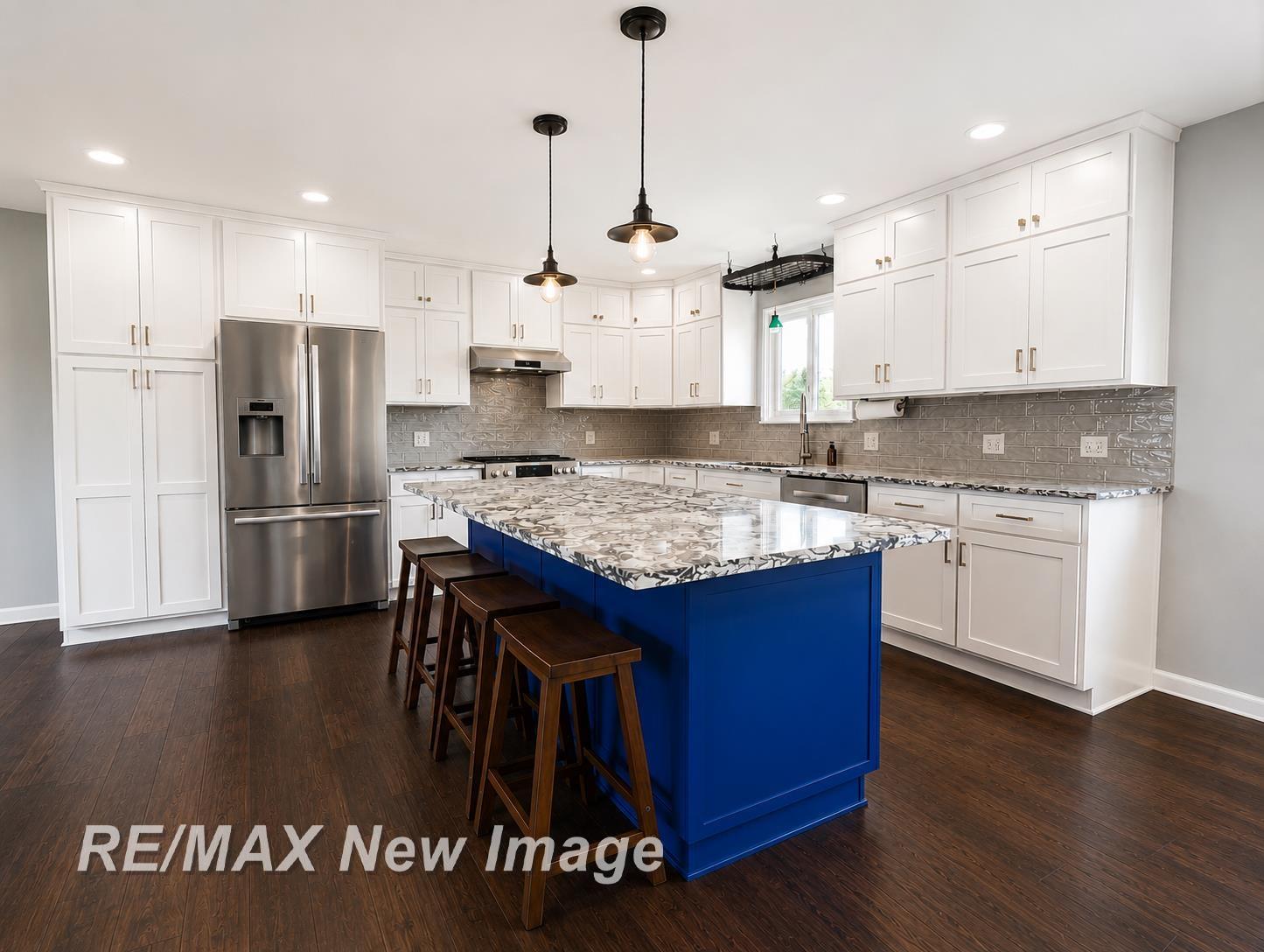 5th image of 2 Mary Lane Ct, Frankenmuth, MI 48734 | MLS# 61050215572