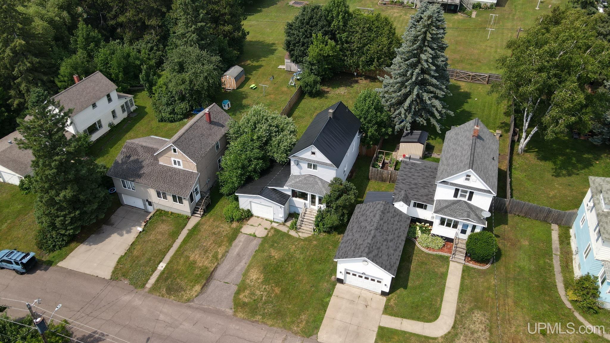 Homes for sale in Hancock, MI | 925 Liberty St, Hancock, MI 49930 | MLS# 50215582