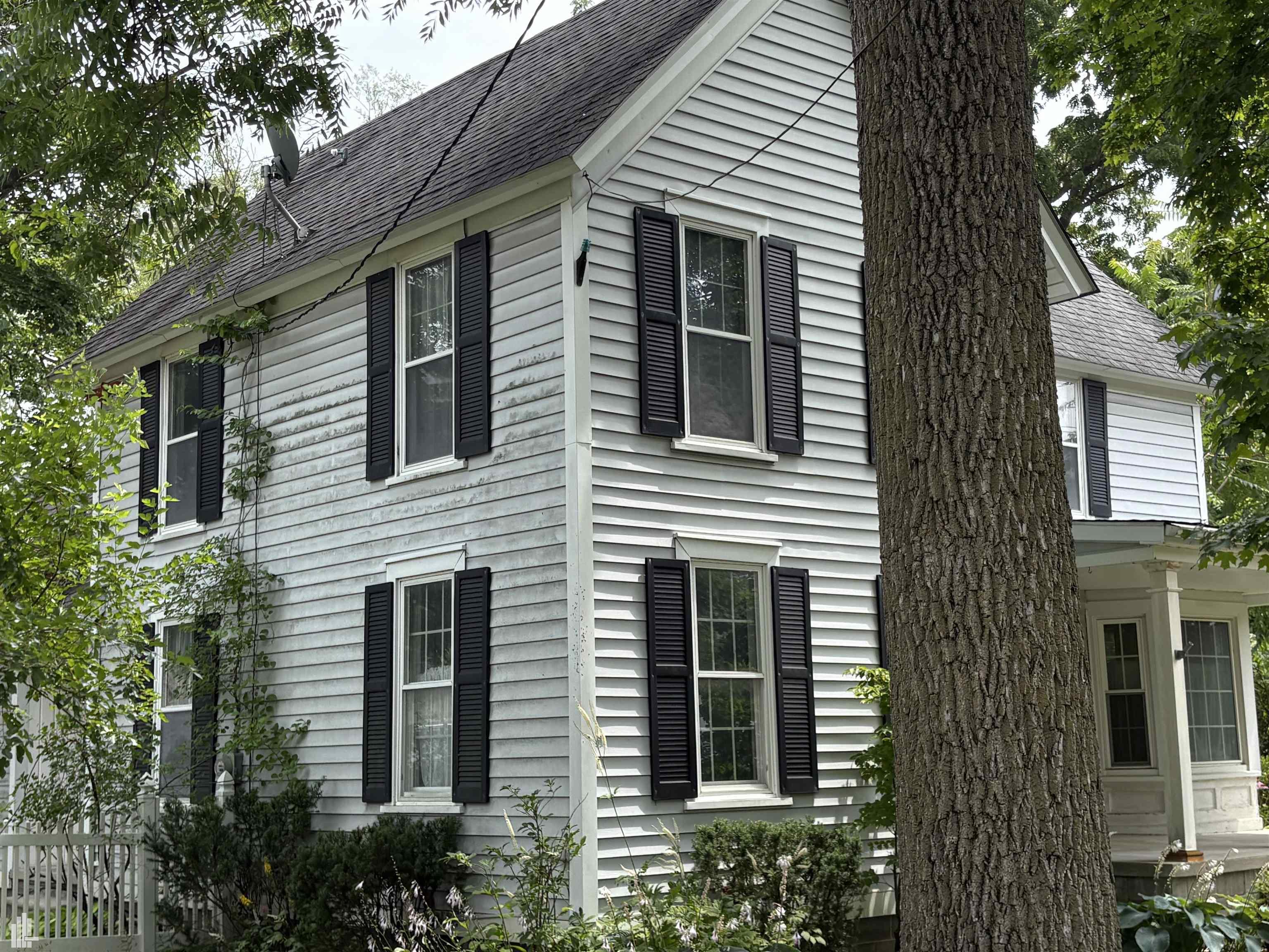 Photo 2 of Single family home for sale at 144 N Washington, Lake Orion, MI 48362 | MLS# 58050215597 | Listing updated on 2026-09-28
