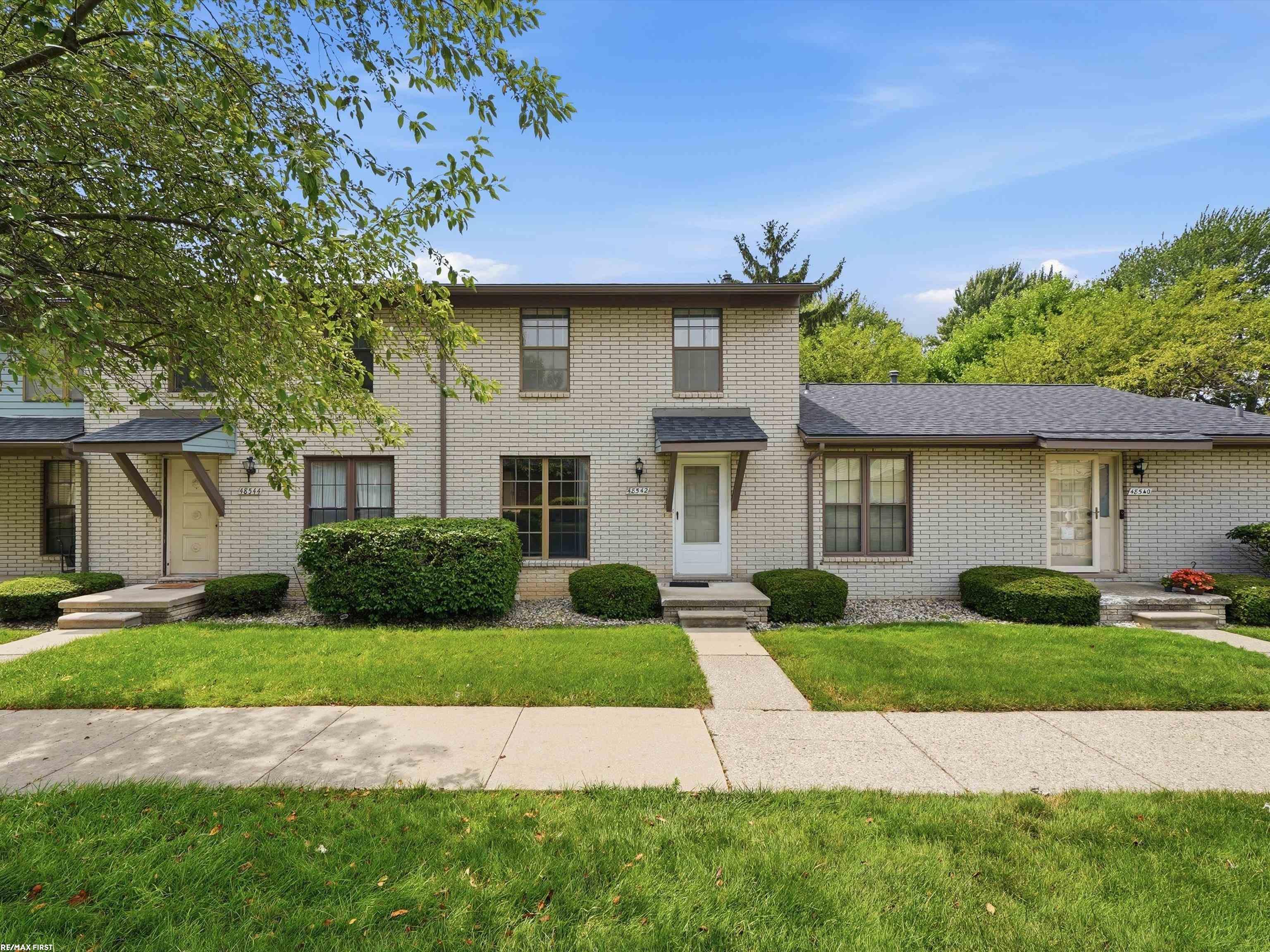 Homes for sale in New Baltimore, MI | 48542 Sugarbush Rd, New Baltimore, MI 48047 | MLS# 50215602