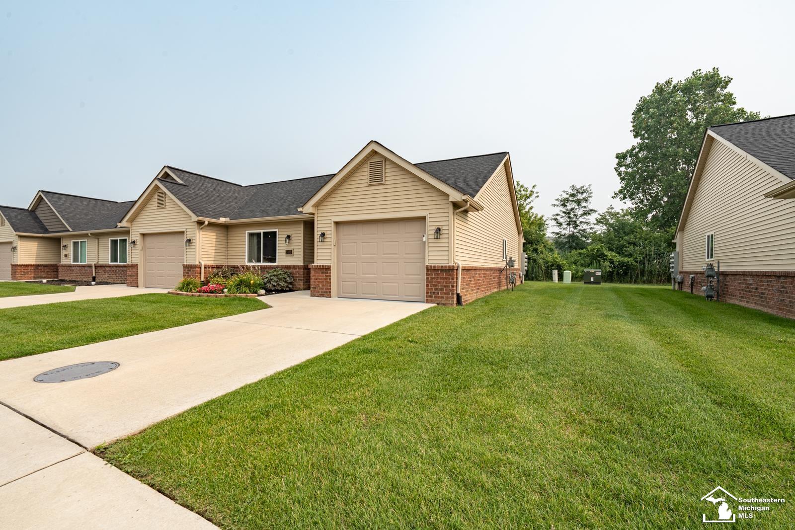 3rd image of 5106 Volterra Dr, Monroe, MI 48161 | MLS# 50215612