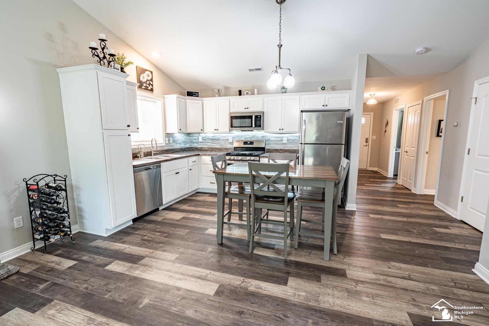 5th image of 5106 Volterra Dr, Monroe, MI 48161 | MLS# 50215612