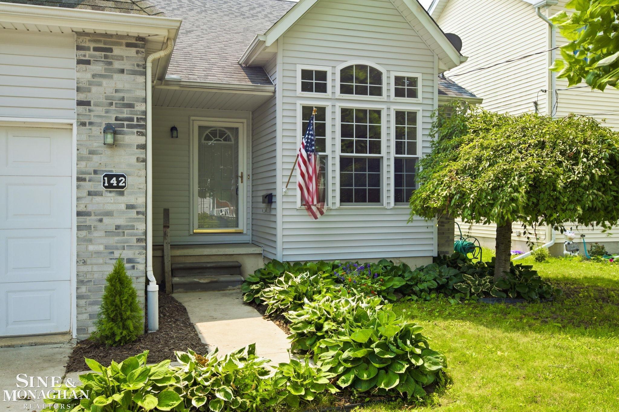 3rd image of 142 Taylor St, Port Huron, MI 48060 | MLS# 50215617