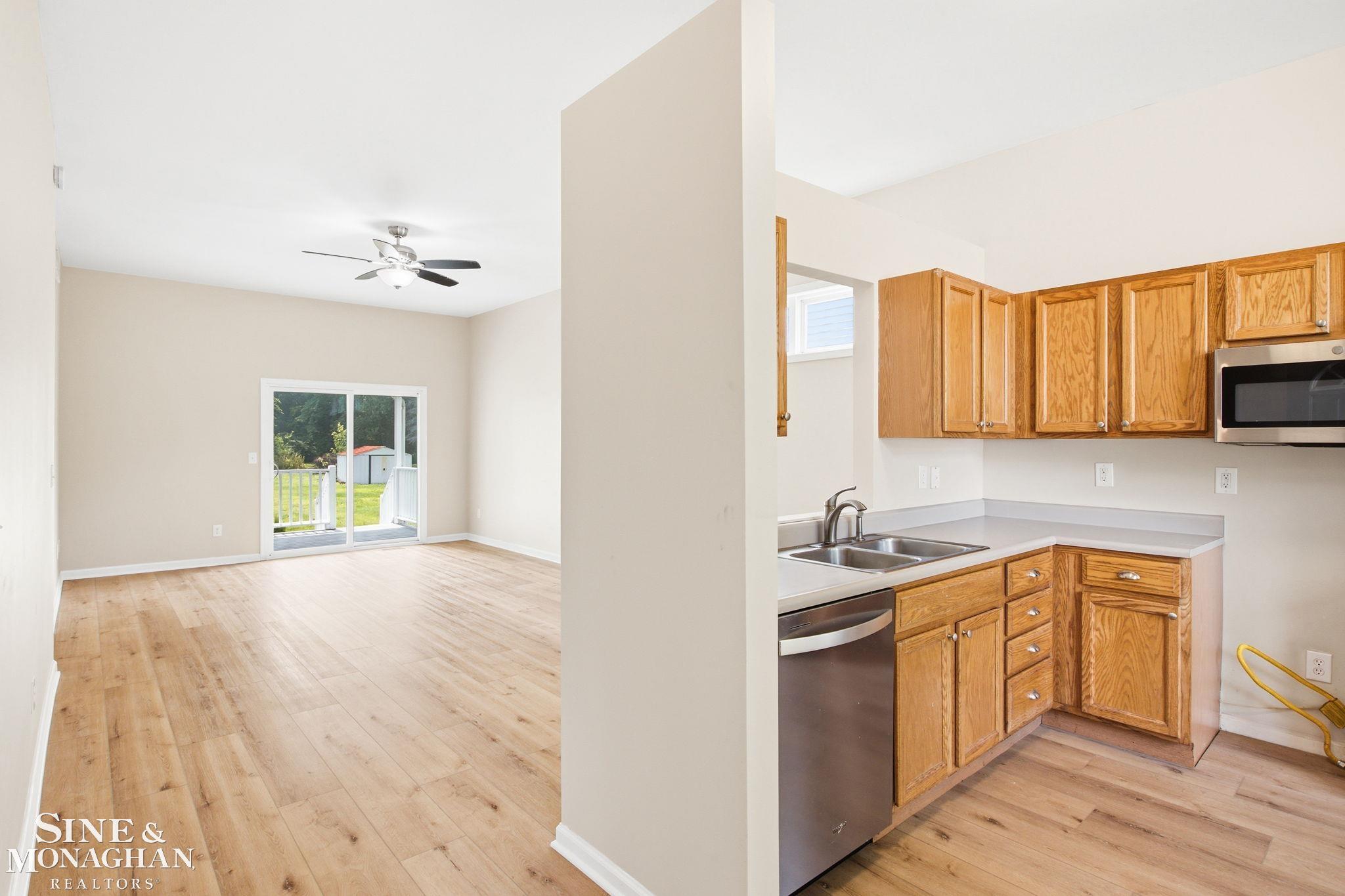 4th image of 142 Taylor St, Port Huron, MI 48060 | MLS# 50215617