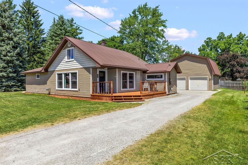 Homes for sale in Coleman, MI | 206 W Railway St, Coleman, MI 48618 | MLS# 50215623