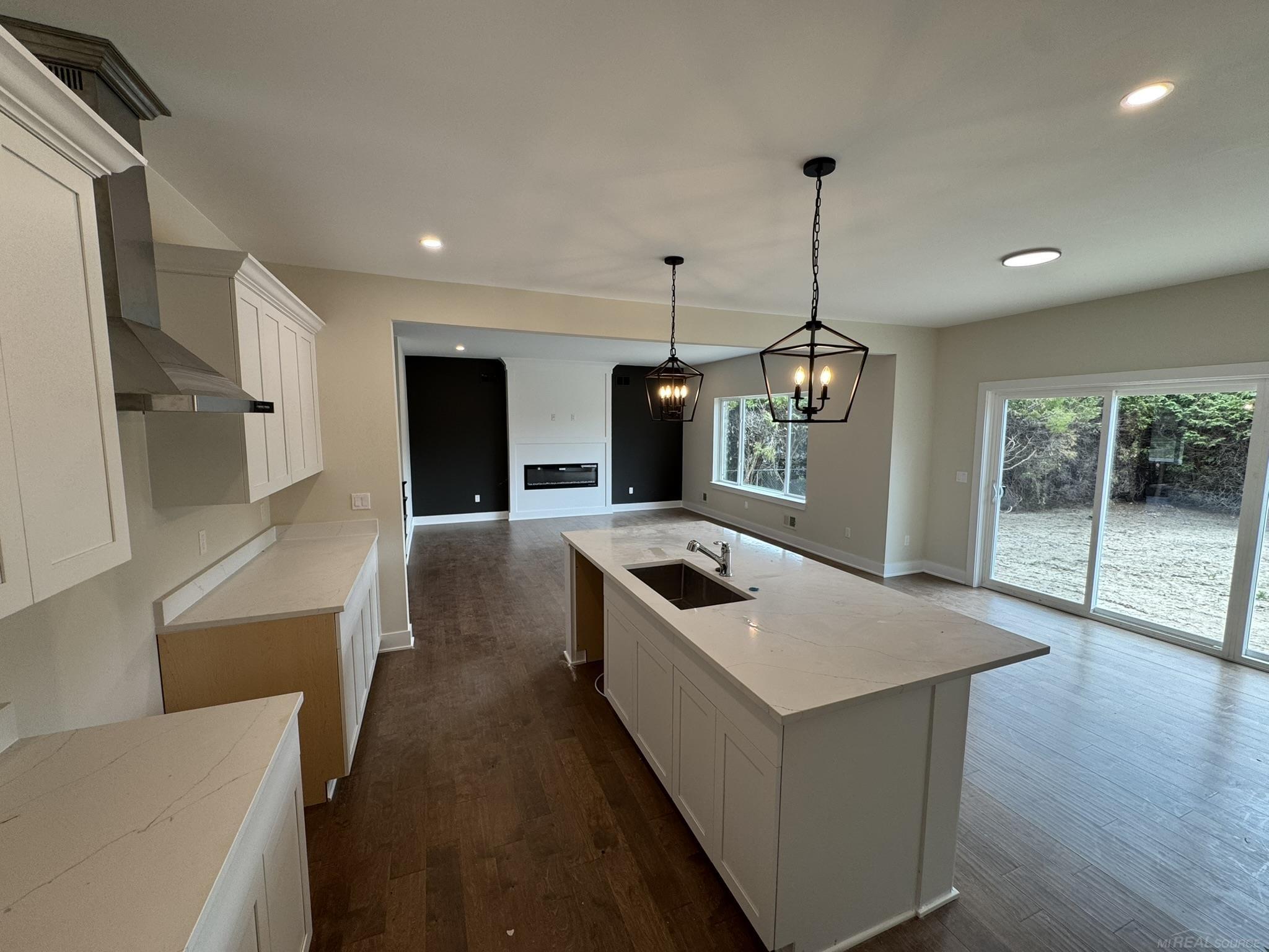 2nd image of 37183 Curwood Dr, Sterling Heights, MI 48310 | MLS# 58050215694