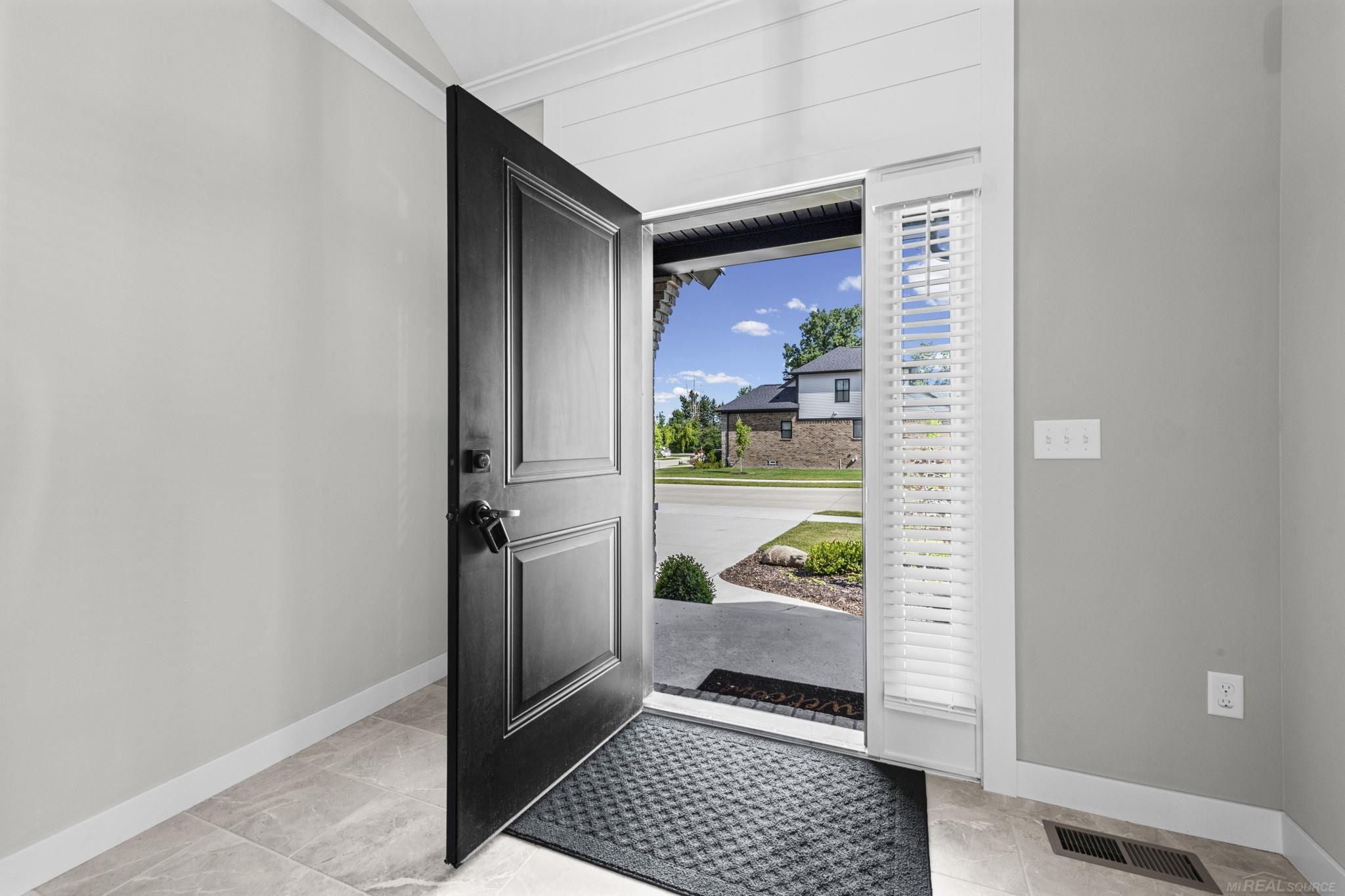 Photo 4 of Condo for sale at 16612 Via Villagio Dr, Macomb, MI 48042 | MLS# 58050215699 | Listing updated on 2026-09-17