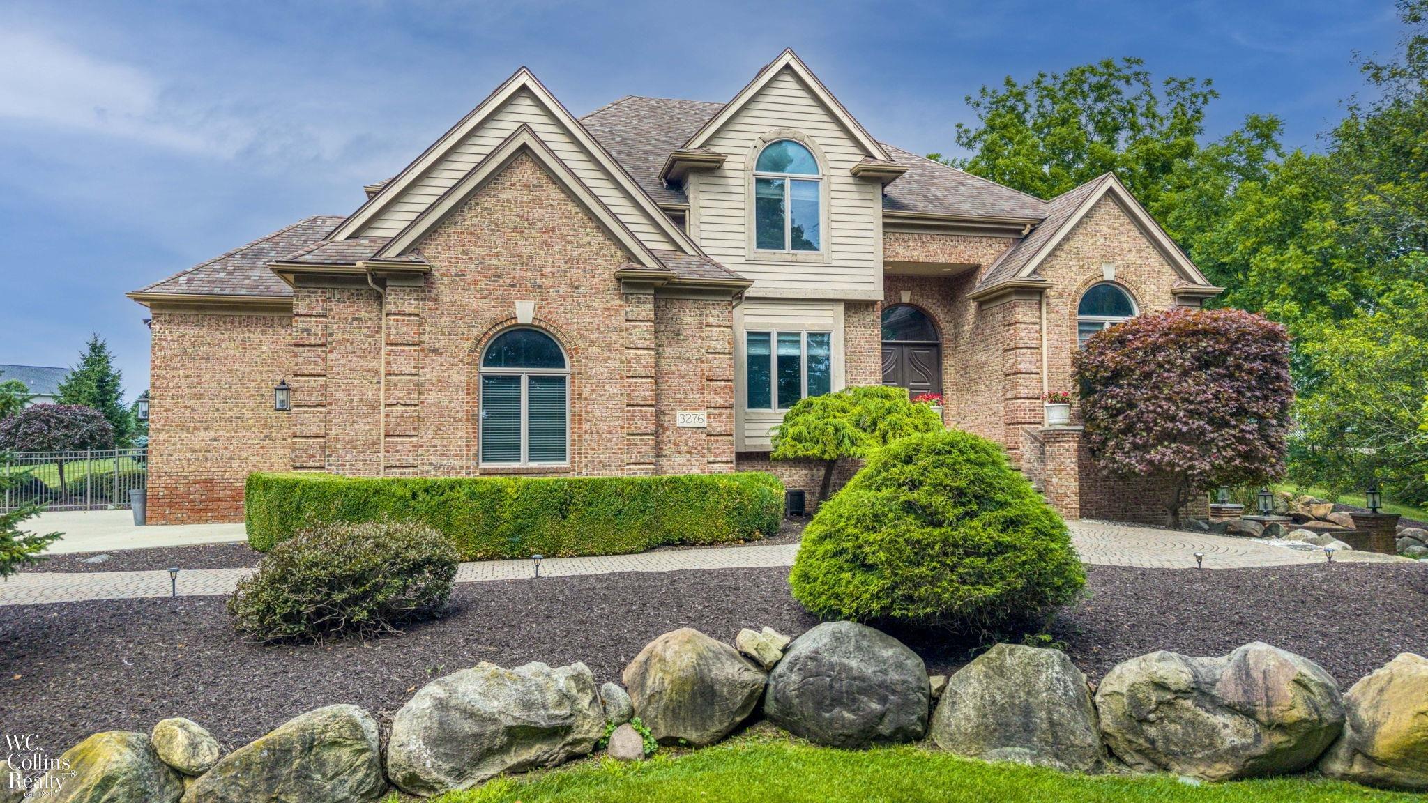 Featured listings