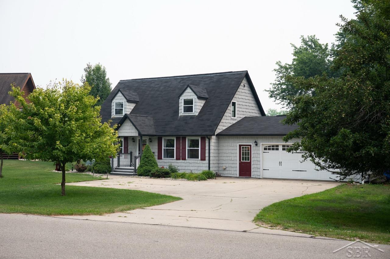 Photo 2 of Single family home for sale at 5590 Linksview Way, Gladwin, MI 48624 | MLS# 61050215738 | Listing updated on 2026-10-05