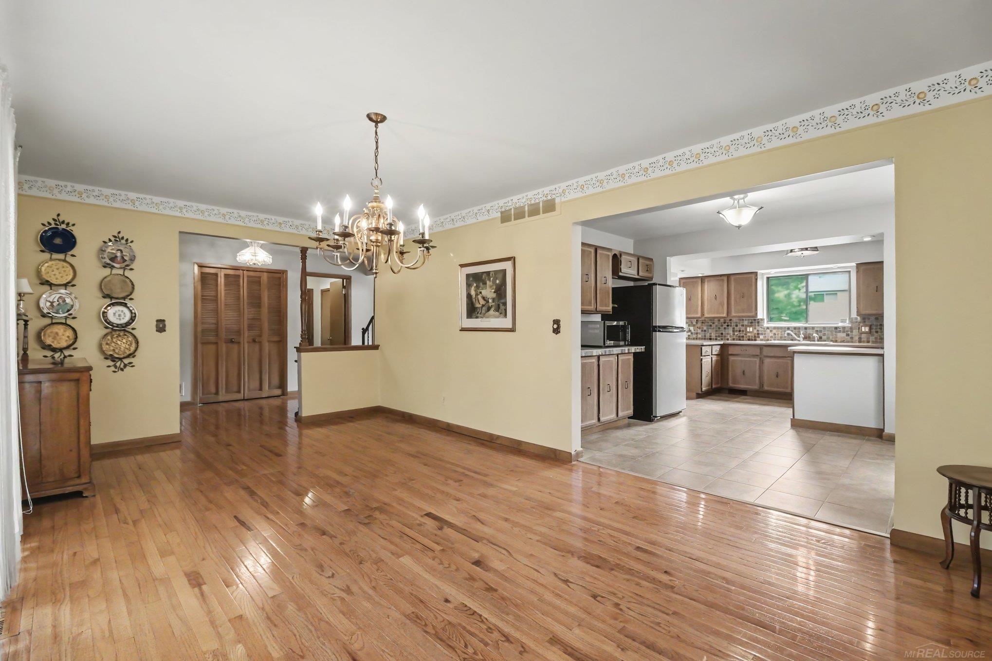 4th image of 1170 Trevino Dr, Troy, MI 48085 | MLS# 50215780