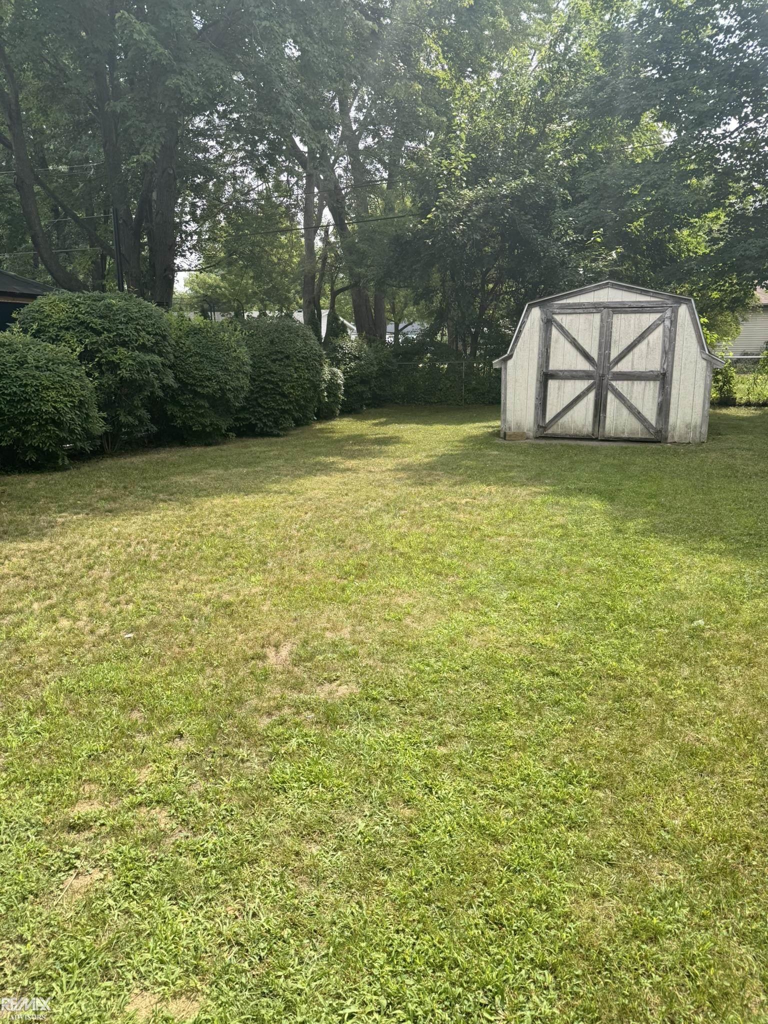 3rd image of 520 Sheldon St, Algonac, MI 48001 | MLS# 50215792