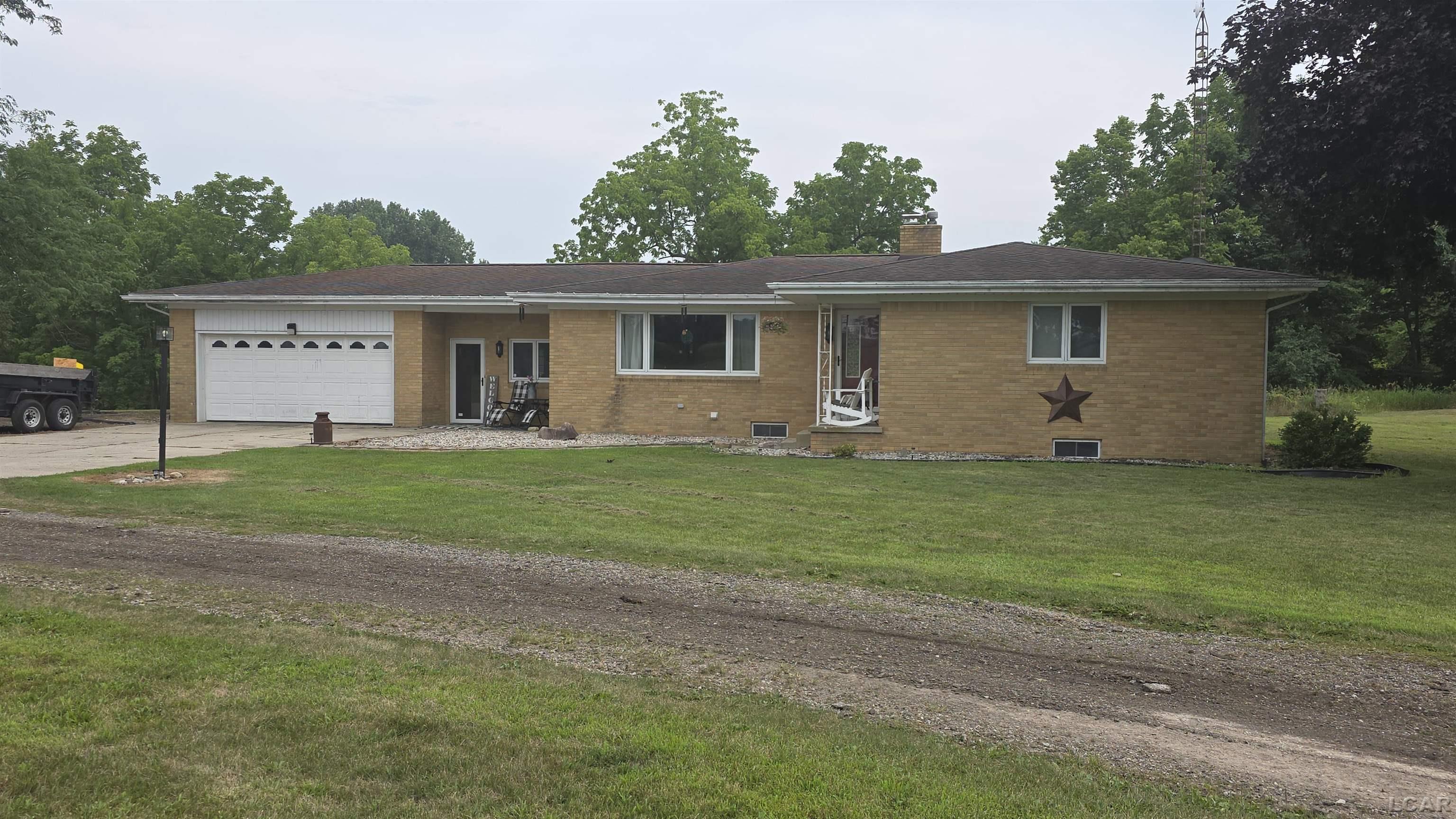 Homes for sale in Morenci, MI | 11625 W Ridgeville Rd, Morenci, MI 49256 | MLS# 50215815