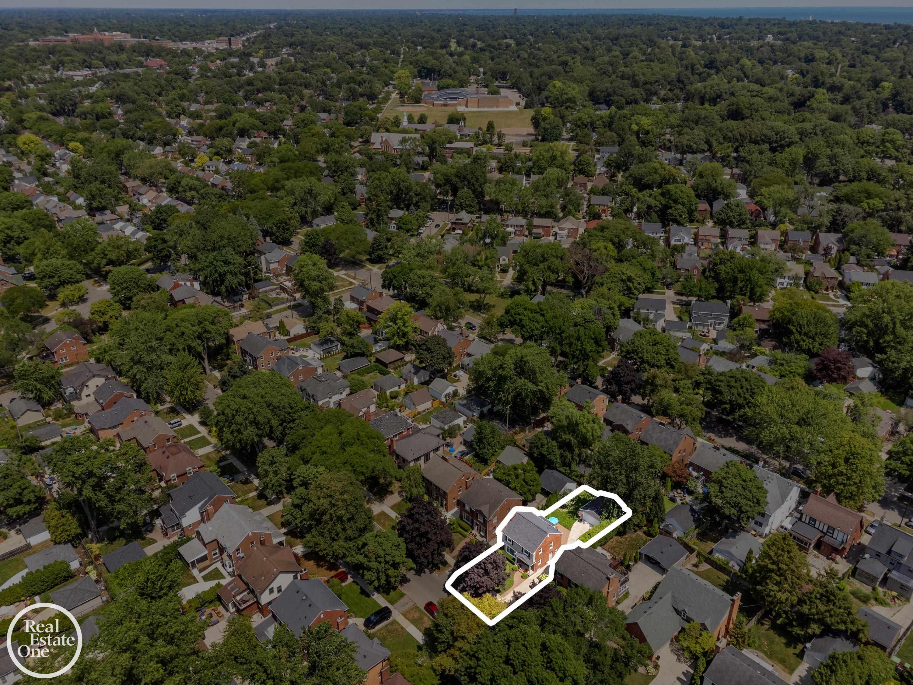 70th image of 354 Mckinley Ave, Grosse Pointe Farms, MI 48236 | MLS# 58050215818