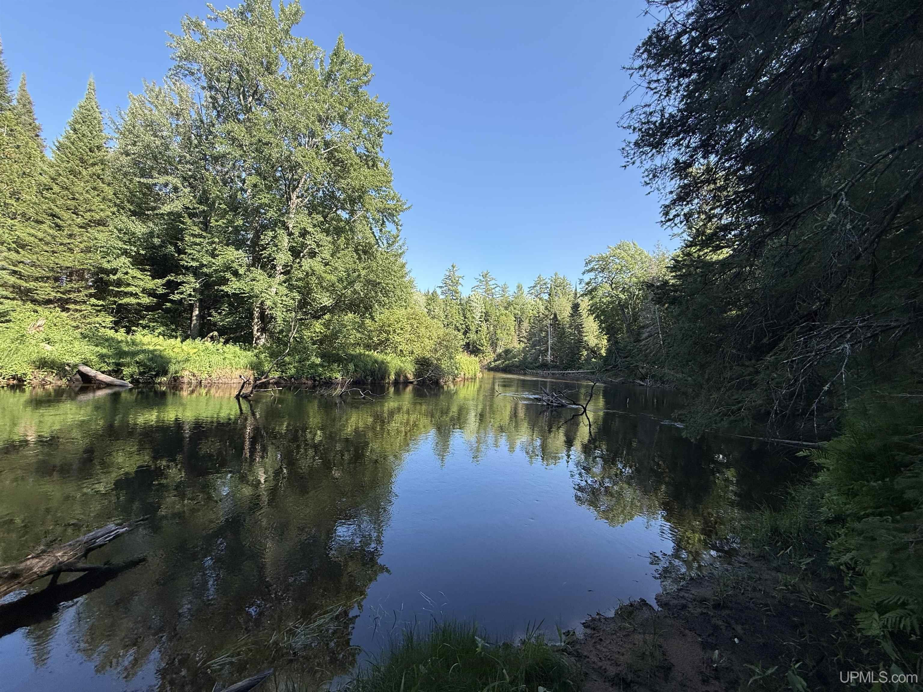 5th image of 742 Beaver View Dr, Germfask, MI 49836 | MLS# 50215857