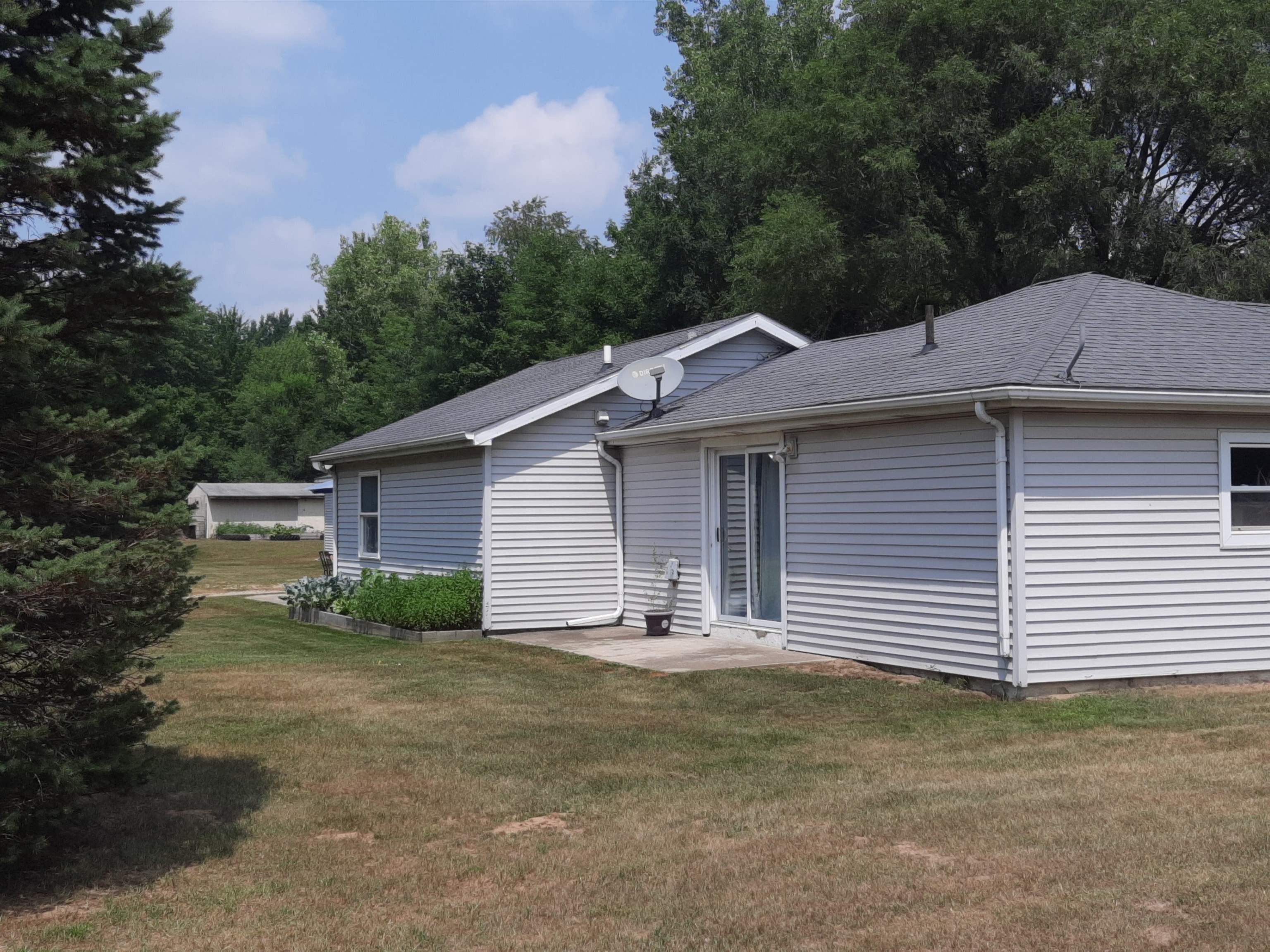 Photo 2 of Single family home for sale at 4112 W Sanilac Rd, Vassar, MI 48768 | MLS# 5050215862 | Listing updated on 2026-09-16