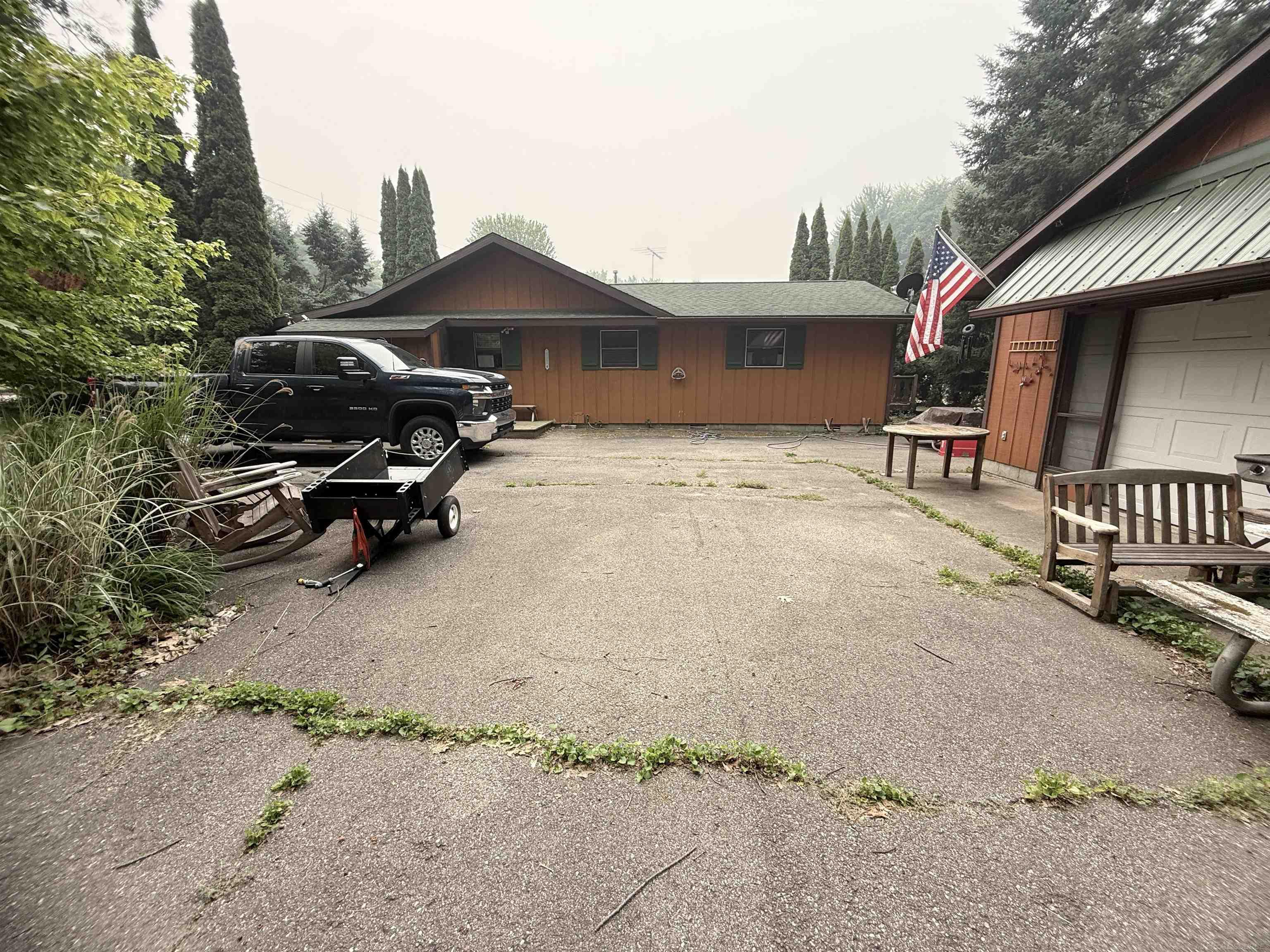 1st image of 948 S Foster Rd, Au Gres, MI 48703 | MLS# 50215945