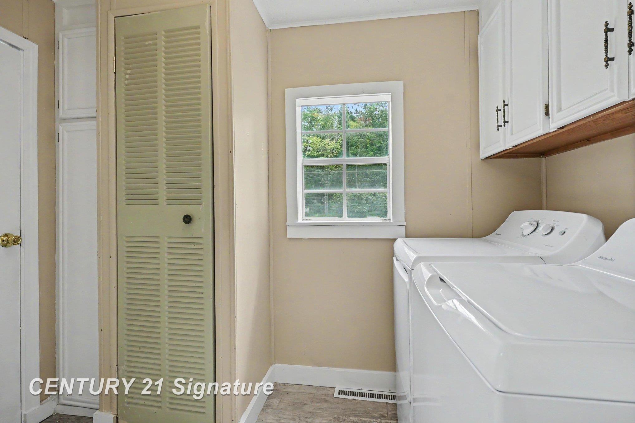 3rd image of 6880 W Emery Rd, Houghton Lake, MI 48629 | MLS# 50215984