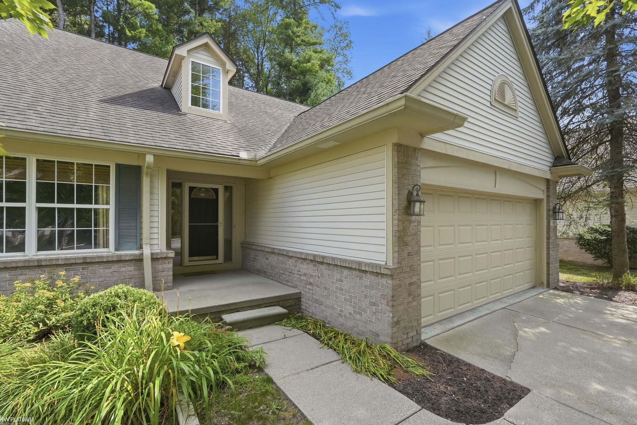 3rd image of 183 Four Seasons Rd, Lake Orion, MI 48360 | MLS# 50215985
