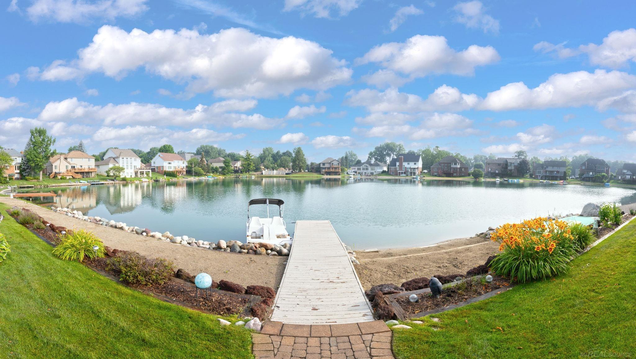 2nd image of 8893 Chestnut Run Dr, Shelby Township, MI 48317 | MLS# 58050216000