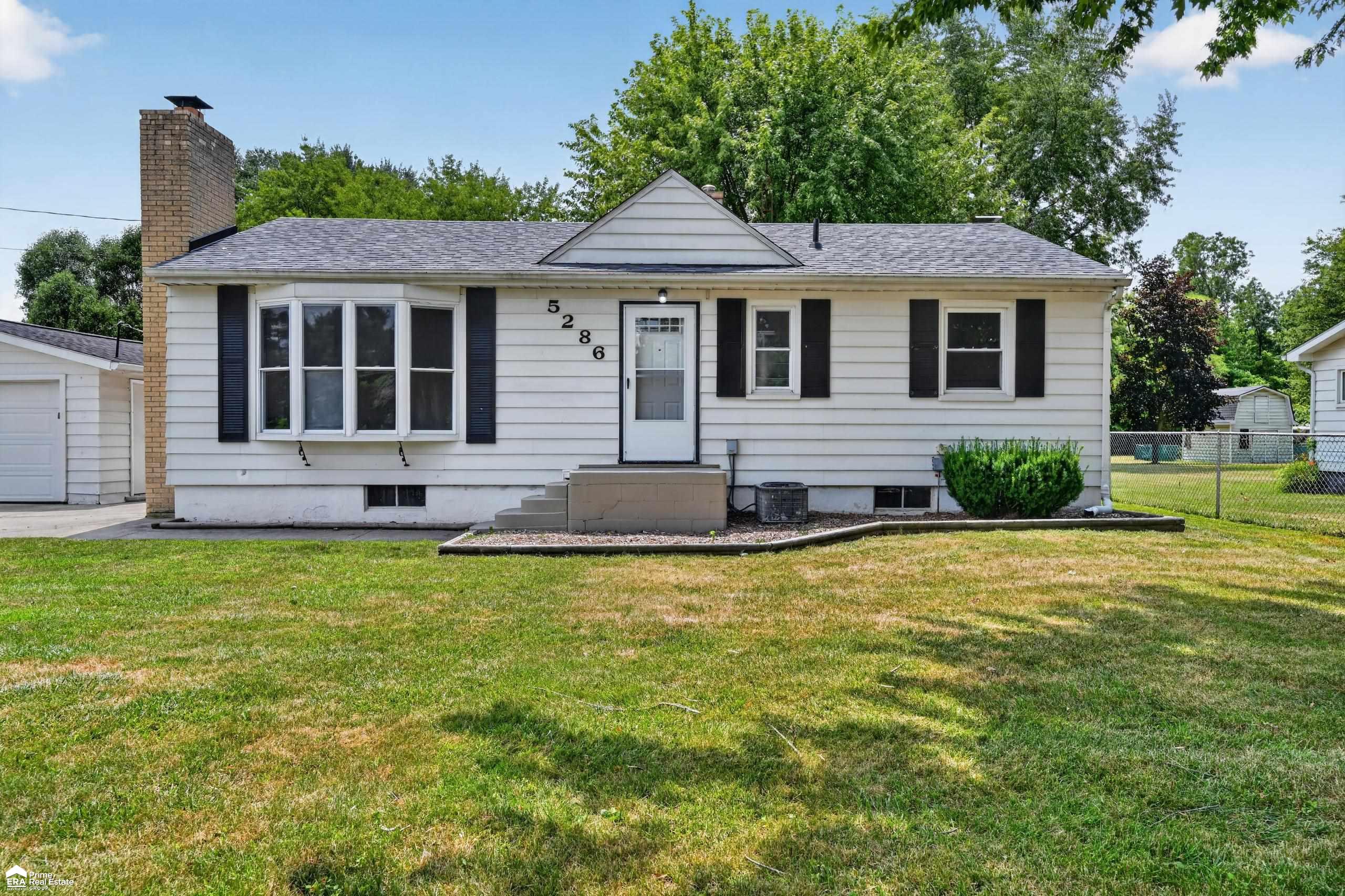 Photo 3 of Single family home for sale at 5286 Roberts Dr, Flint, MI 48506 | MLS# 5050216005 | Listing updated on 2026-10-01
