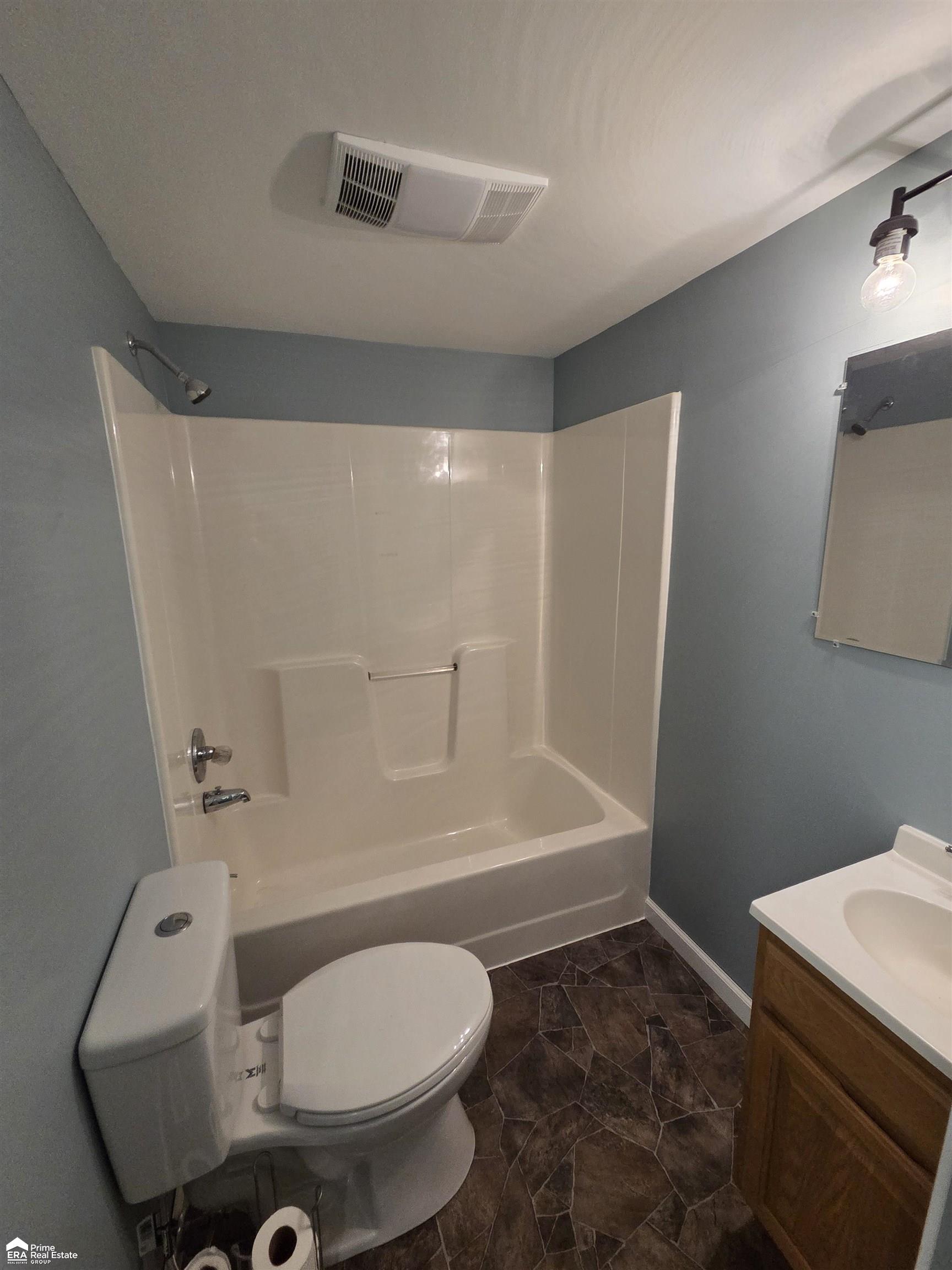 5th image of 2164 E Whittemore Ave, Burton, MI 48529 | MLS# 5050216034