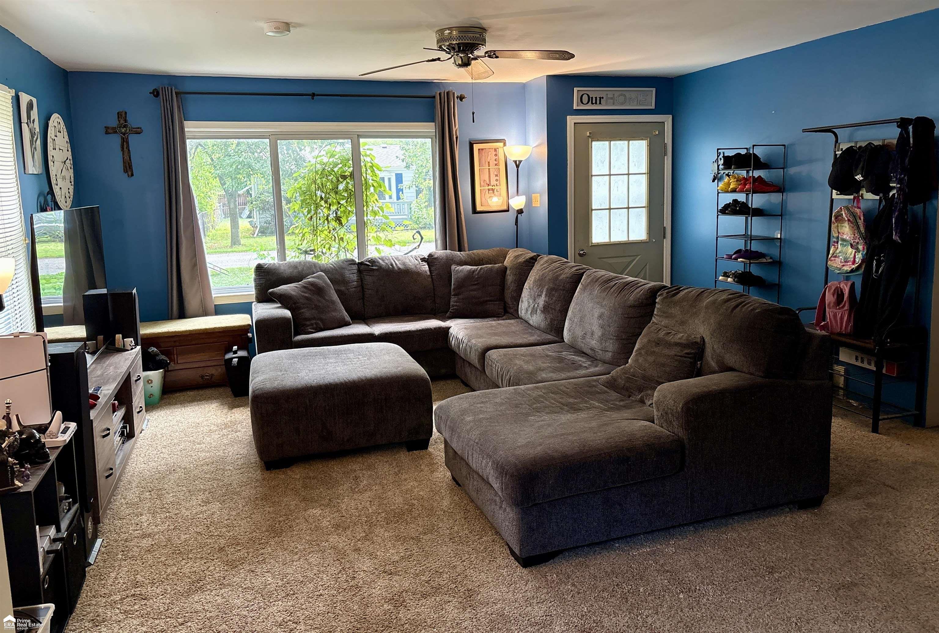 Photo 4 of Single family home for sale at 2816 Wisner St, Waterford, MI 48329 | MLS# 5050216053 | Listing updated on 2026-09-17