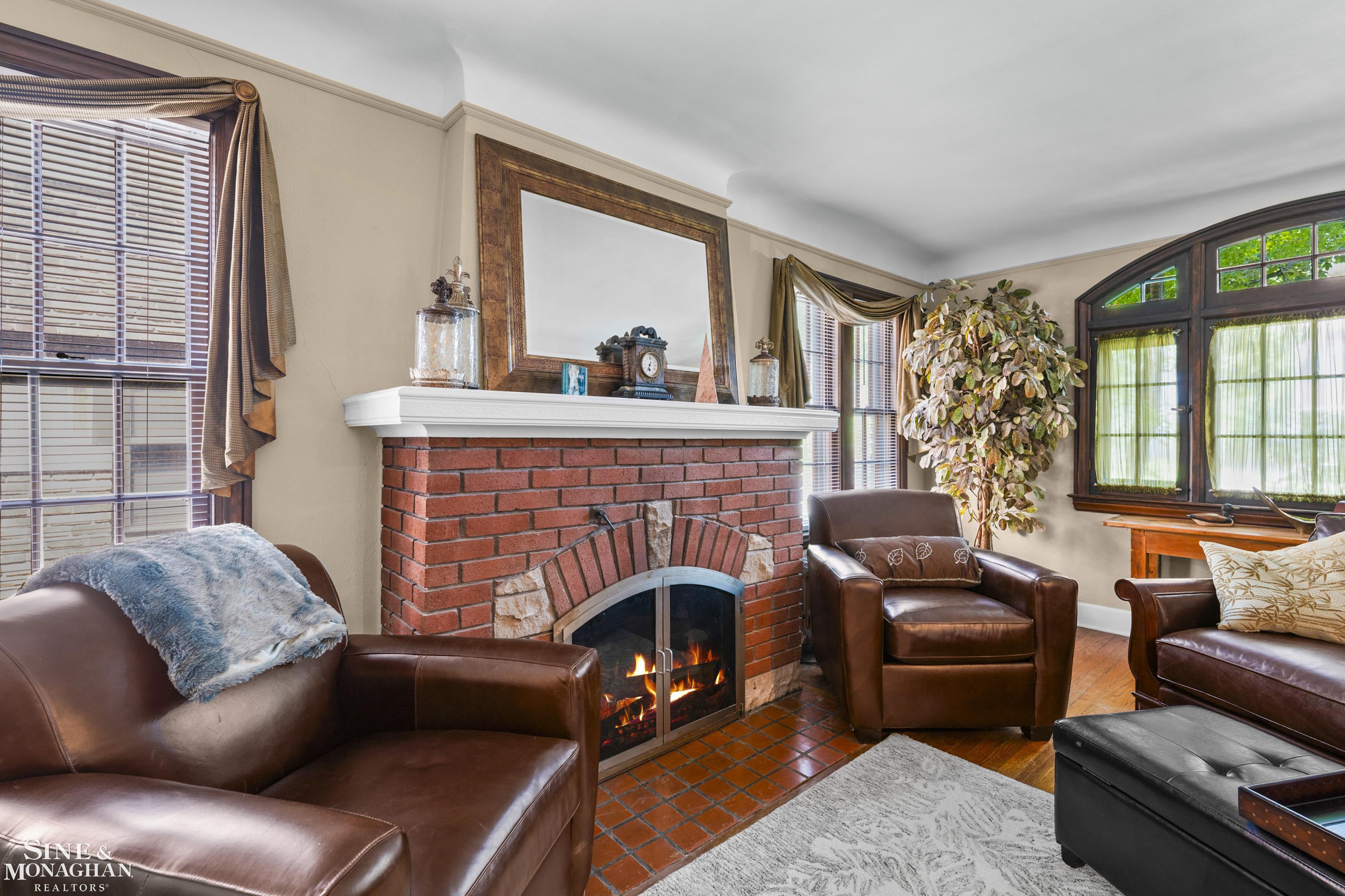 5th image of 245 Ridgemont Rd, Grosse Pointe Farms, MI 48236 | MLS# 50216054
