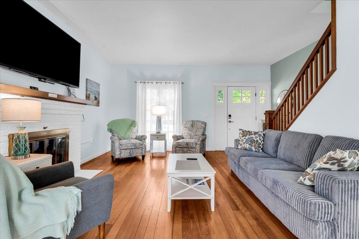 5th image of 1748 Saint Clair River Dr, Algonac, MI 48001 | MLS# 58050216074