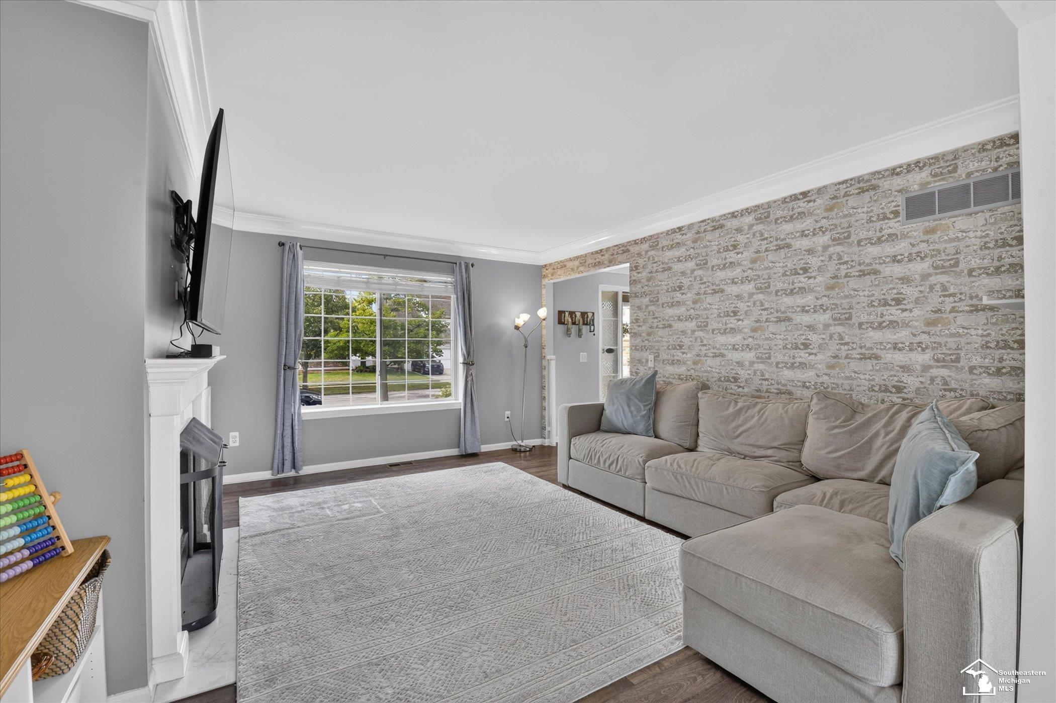 4th image of 43616 Lotus Dr, Canton, MI 48188 | MLS# 50216076