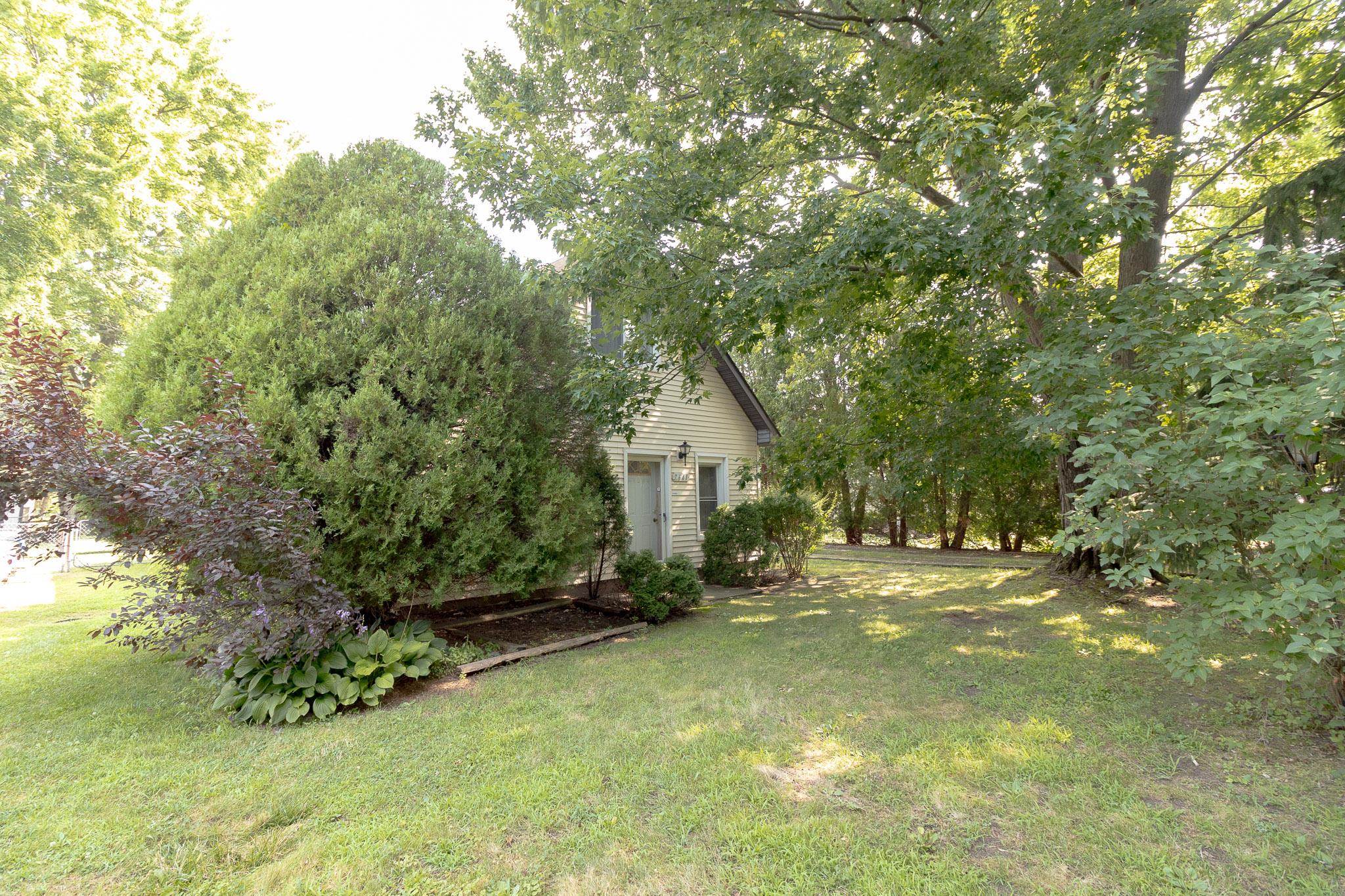 Photo 3 of Single Family Residence at 7641 Lindrath Ave, Washington, MI 48094 | MLS# 50216093 |  | Sold on 2026-08-10